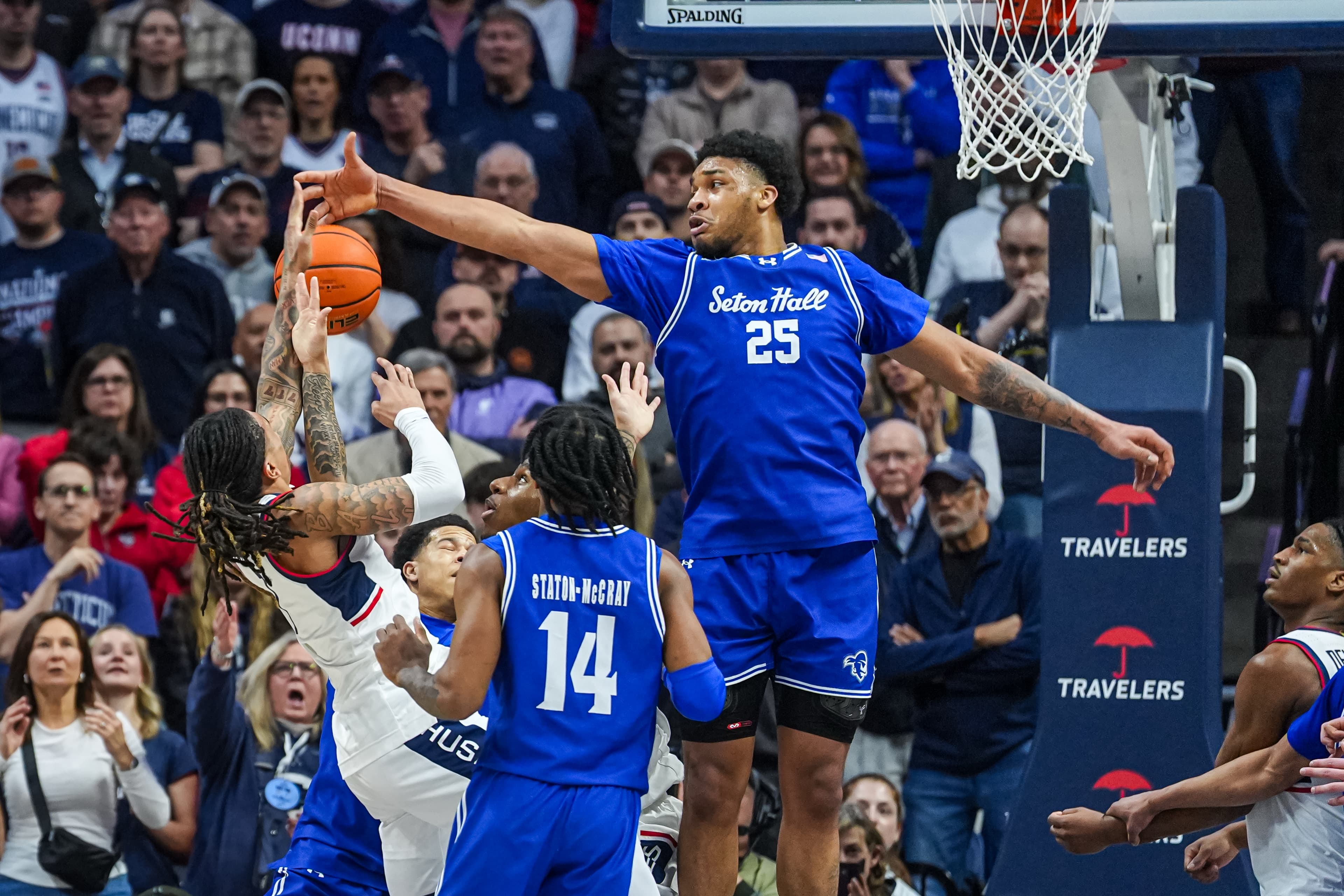 Najai Hines transfers to UConn men’s basketball