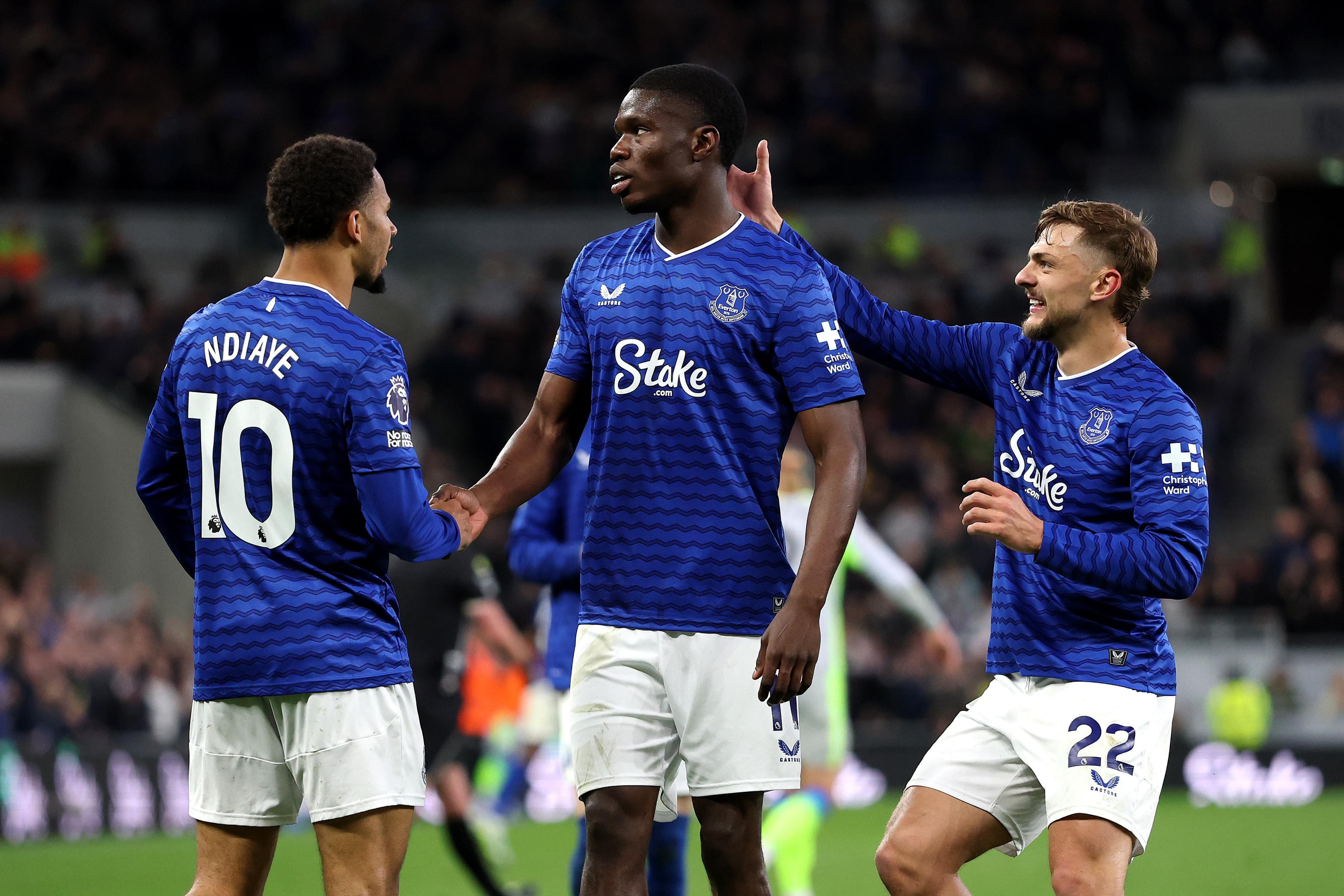 Everton must build their attack around Barry