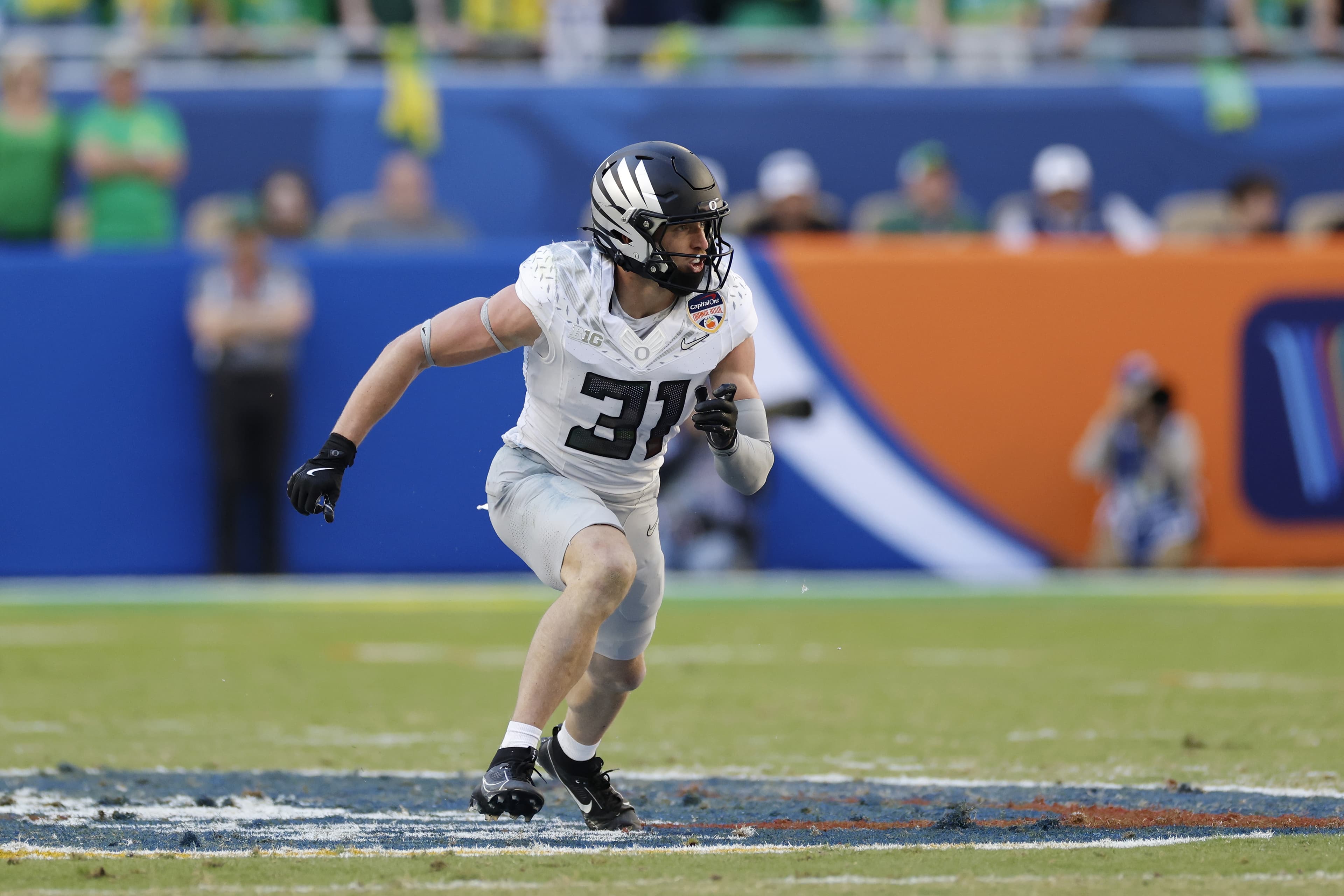 Who could be an outside the box draft pick at No. 27 for the 49ers?