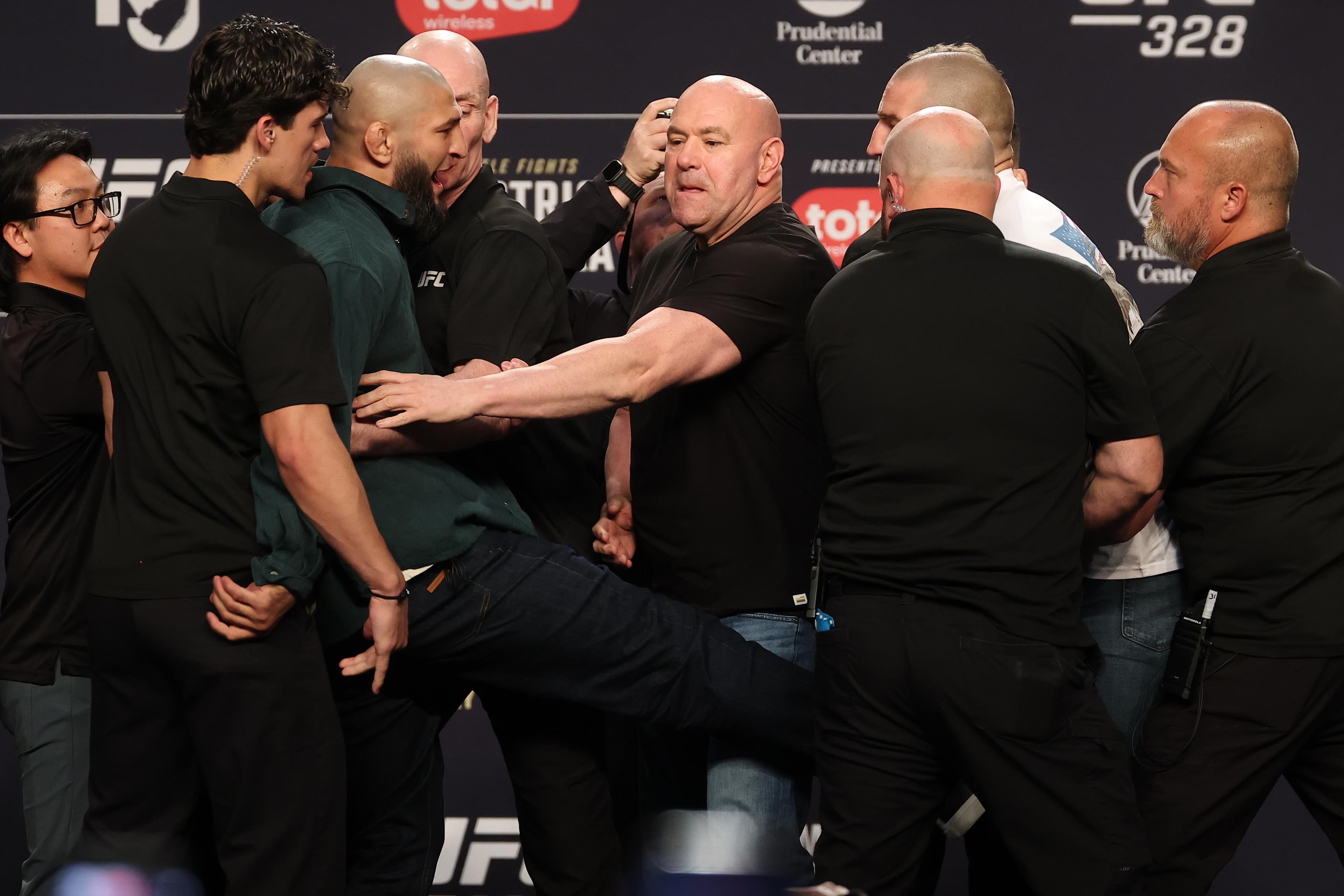 Staredowns! Khamzat Chimaev kicks Sean Strickland during UFC 328 press conference face offs