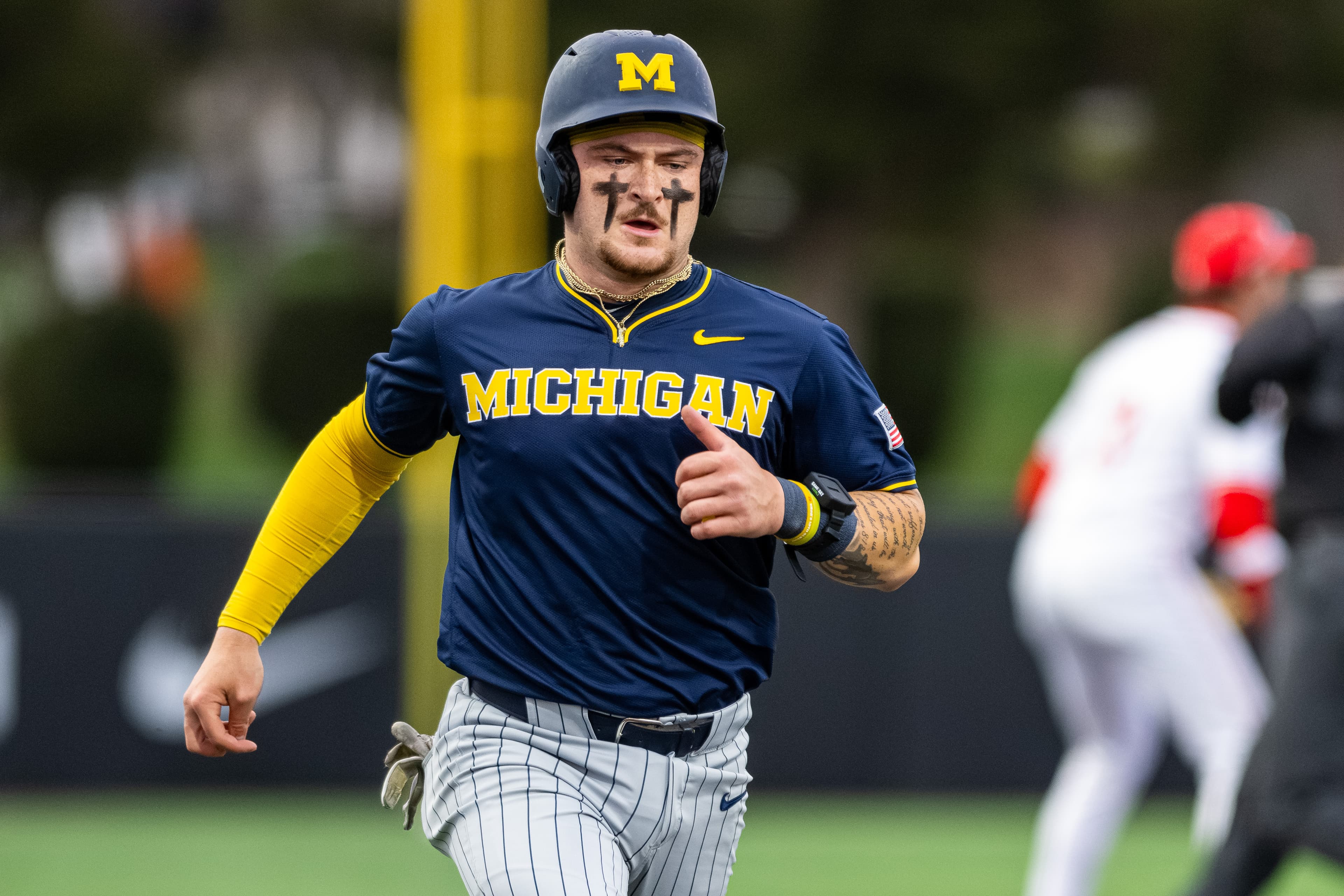 Michigan Baseball hits walk-off winner in Game 3, takes 2-of-3 from No. 15 Oregon