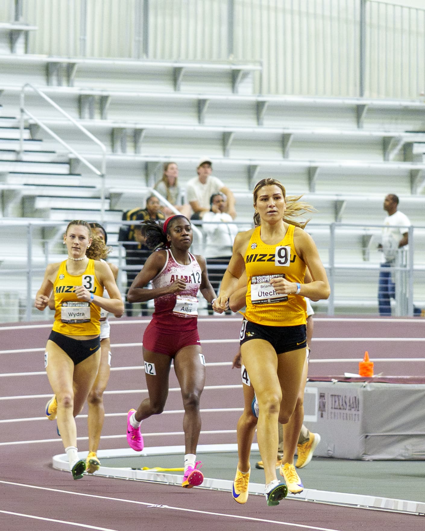 Women’s Javelin Steals the Show at Yellow Jacket Invite