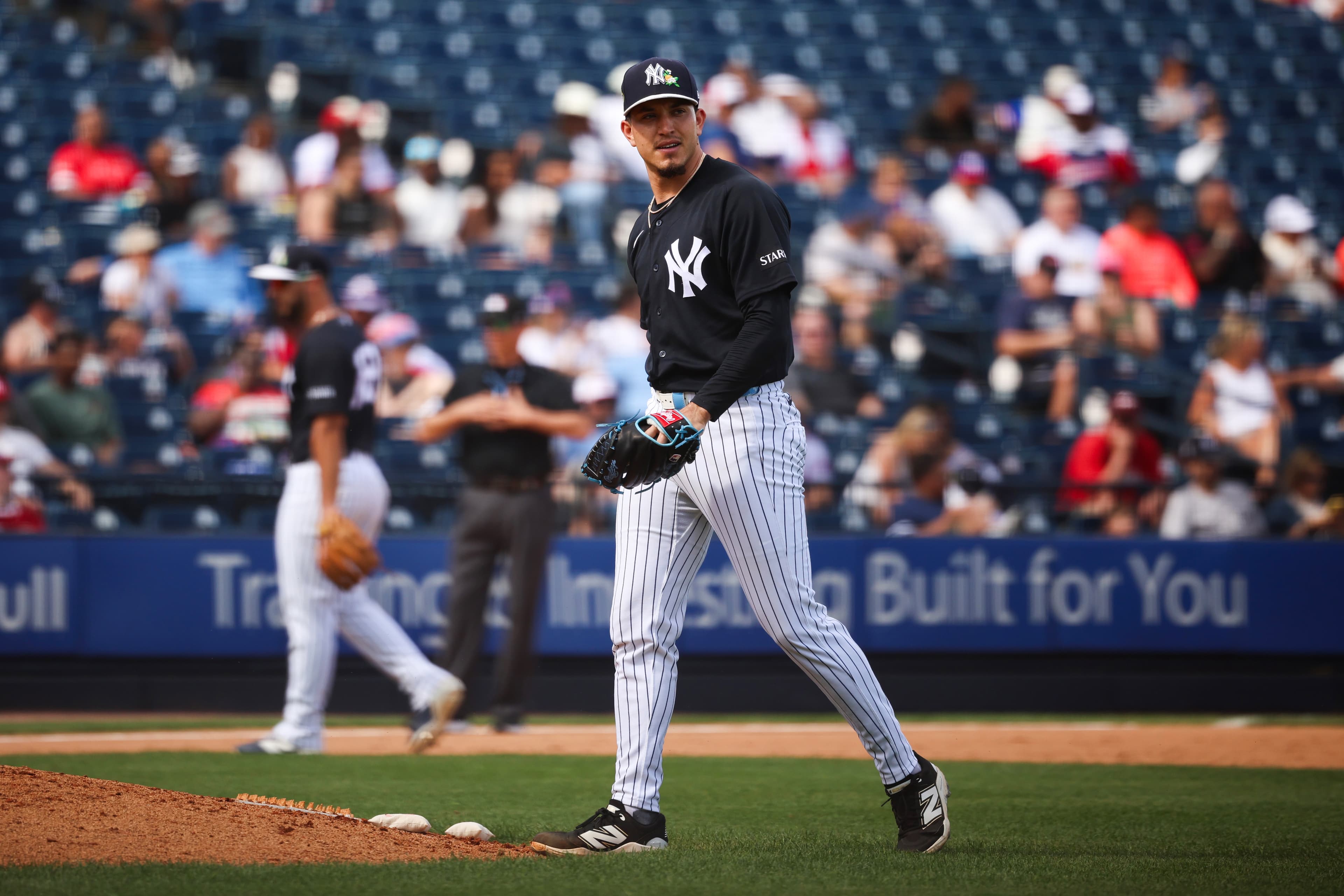 Hamel happy to be on this side of Yankees-Mets rivalry