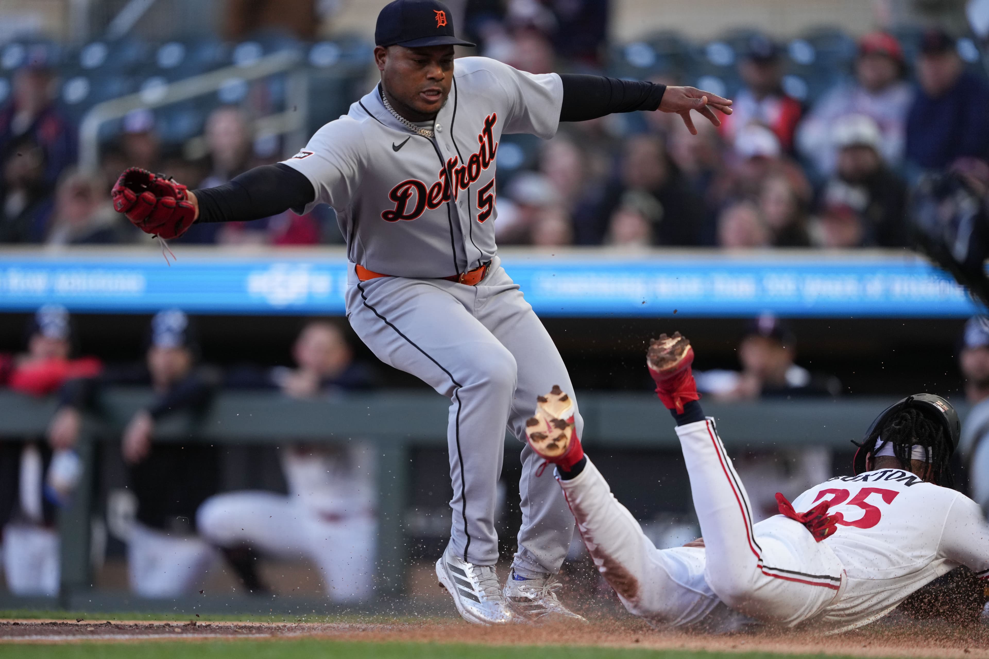 Tigers 6, Twins 8: Framber Valdez’s brutal first proved insurmountable