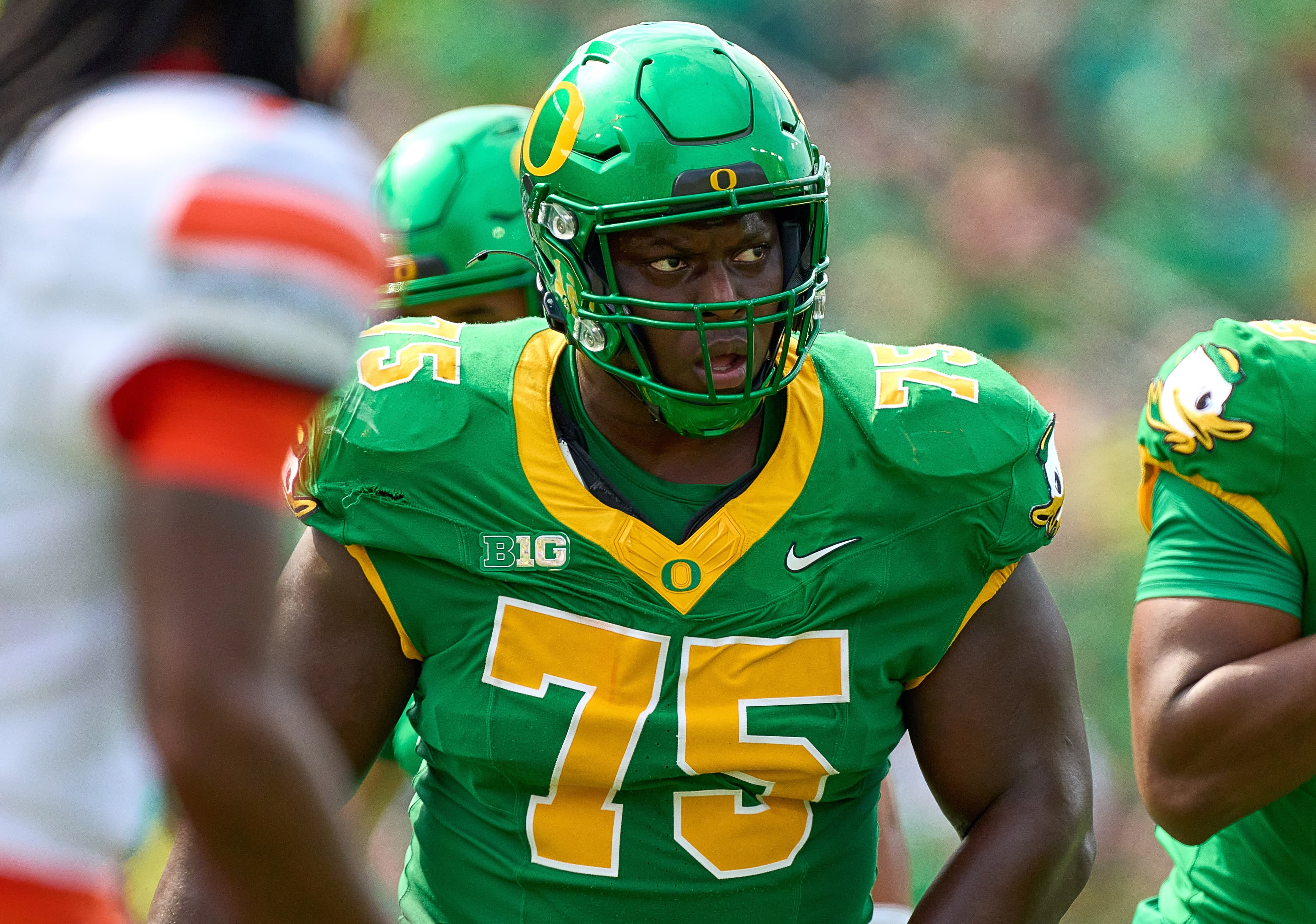 7-round mock draft: Trade-happy Patriots move out of first round