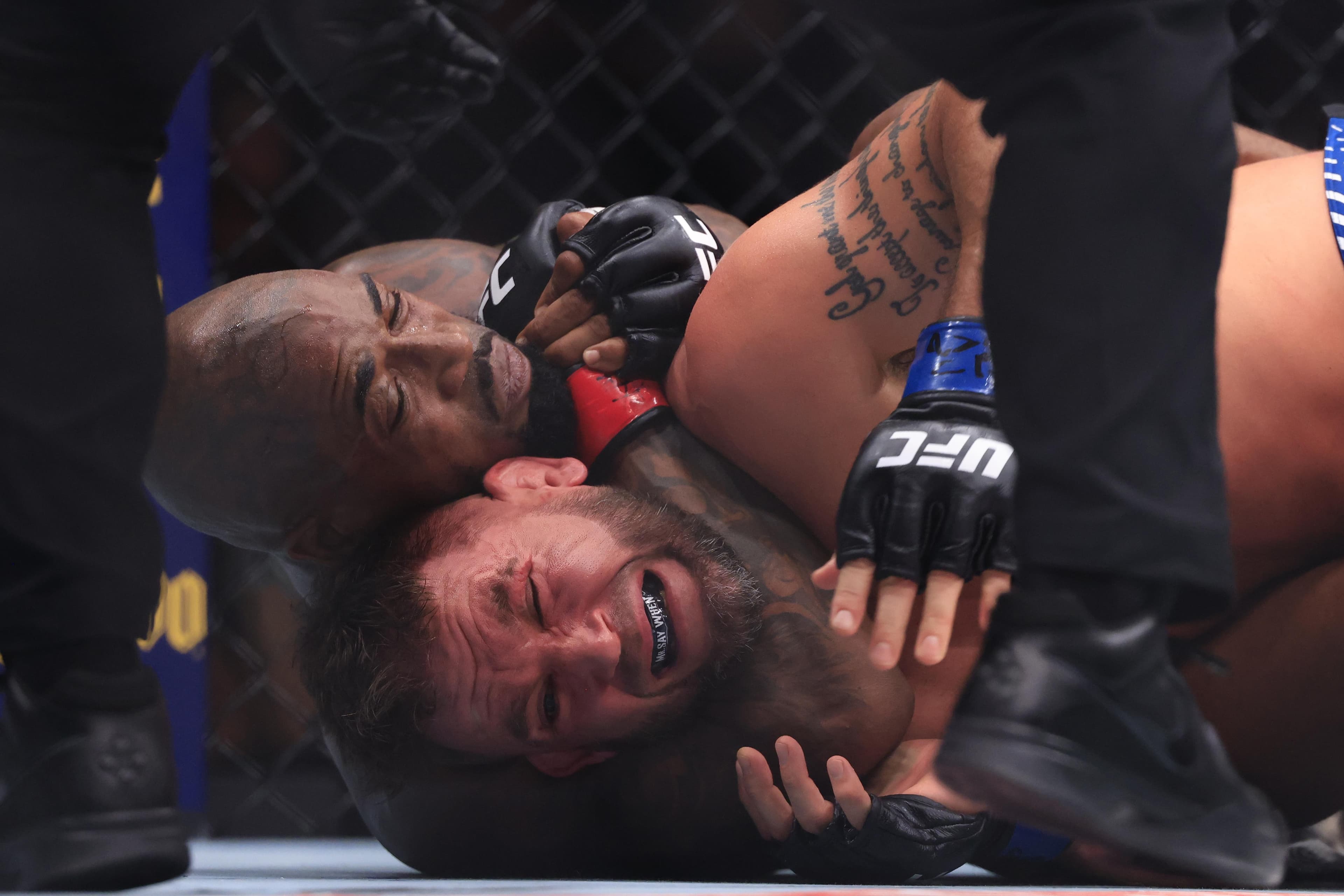UFC 328 video: King Green punishes Jeremy Stephens before locking on rear-naked choke submission