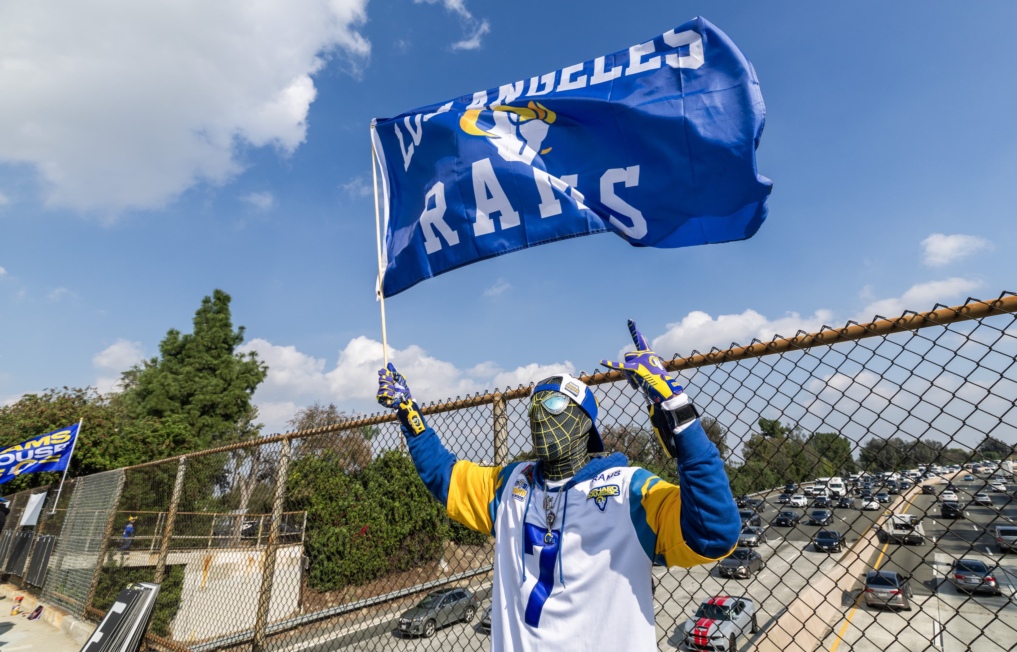 You pick for Rams in this TST community mock draft