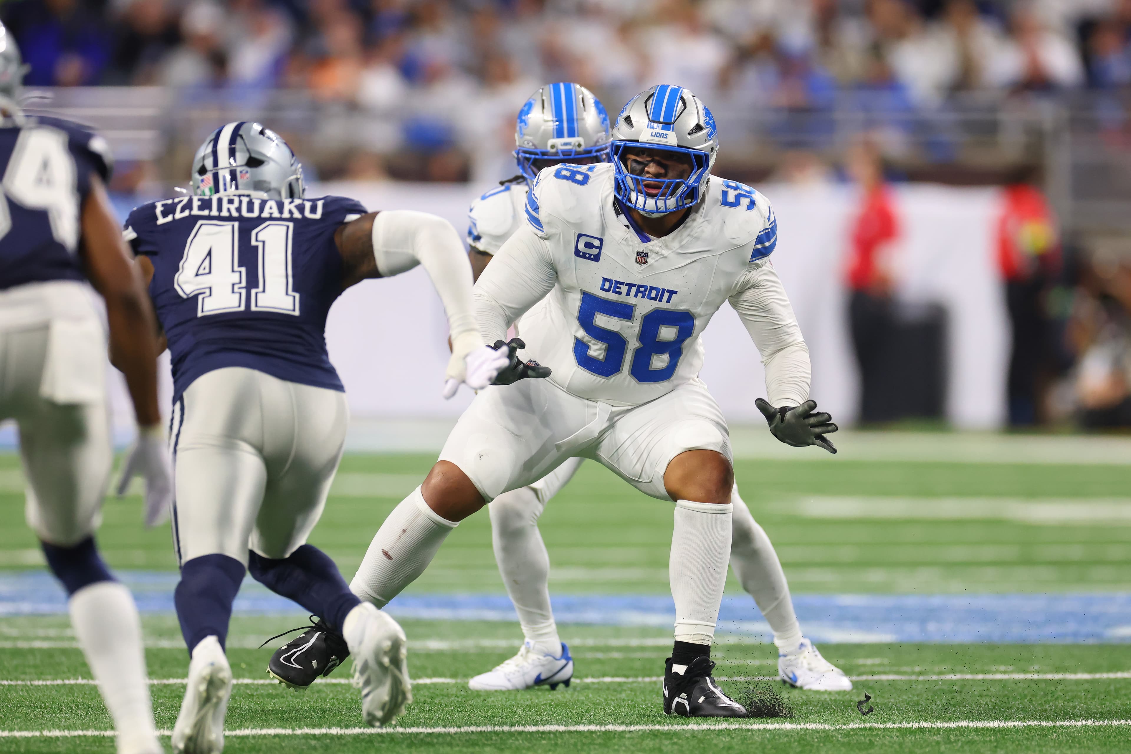Should the Detroit Lions move Penei Sewell to left tackle?
