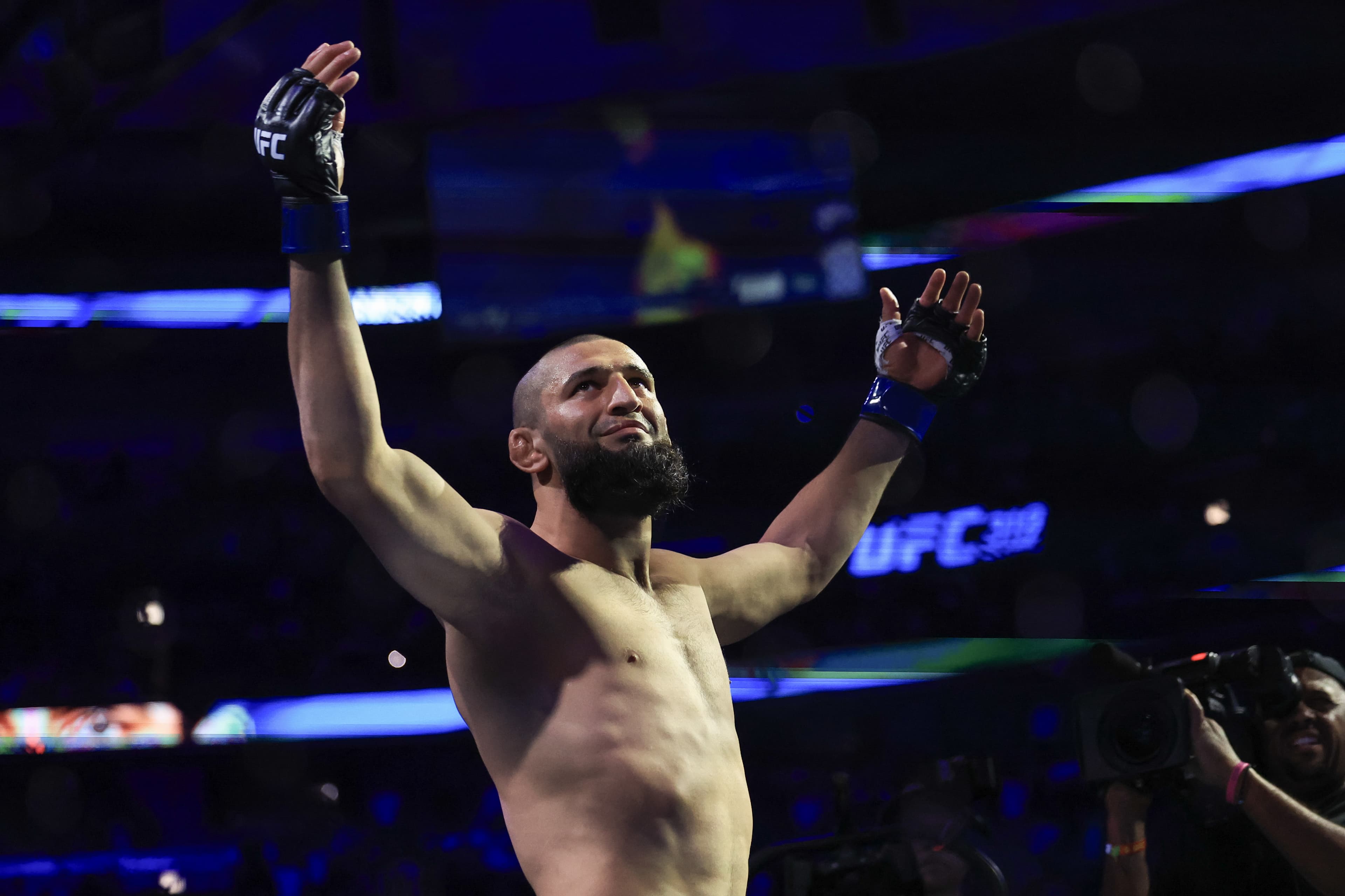 UFC 328’s best betting props, parlays and picks | Khamzat vs. Strickland