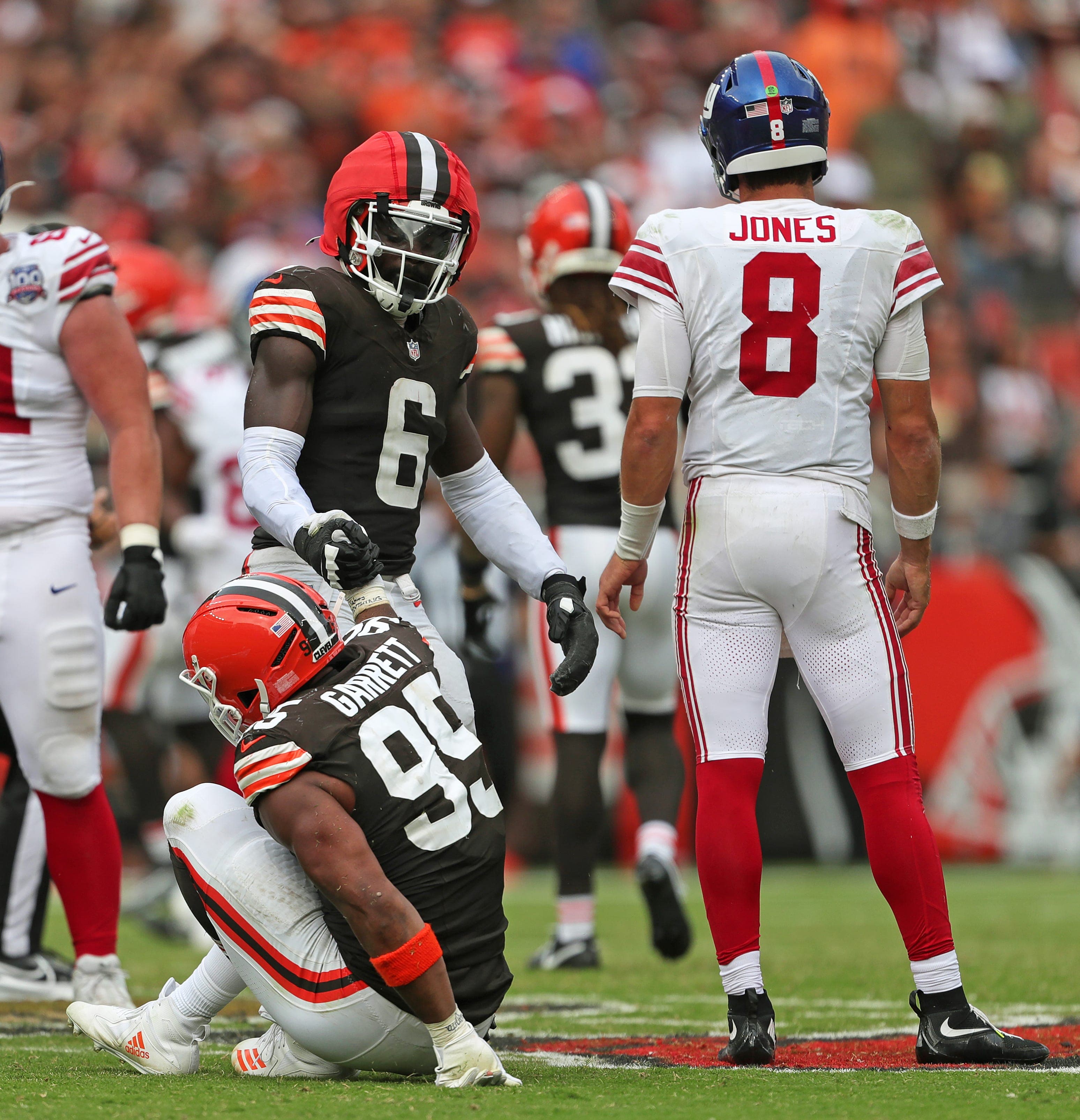 Daily Dawg Chow 3/27; as Myles rumors swirl, JOK intrigues with post