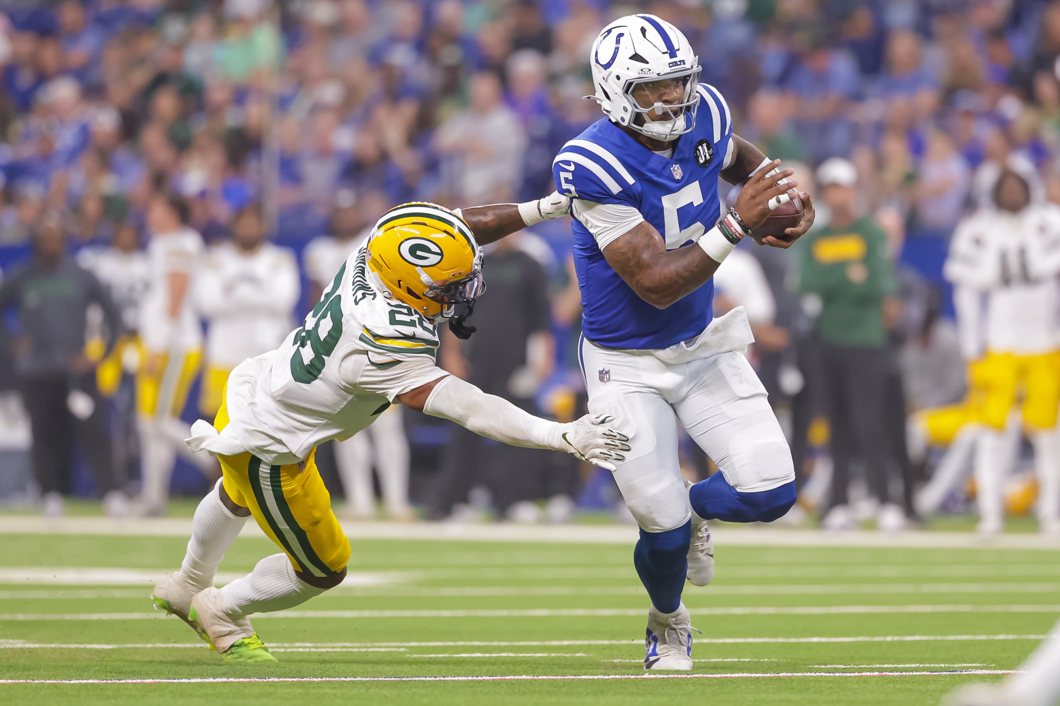 Rush Begins for Colts' QBs as Deal Rumors Circle