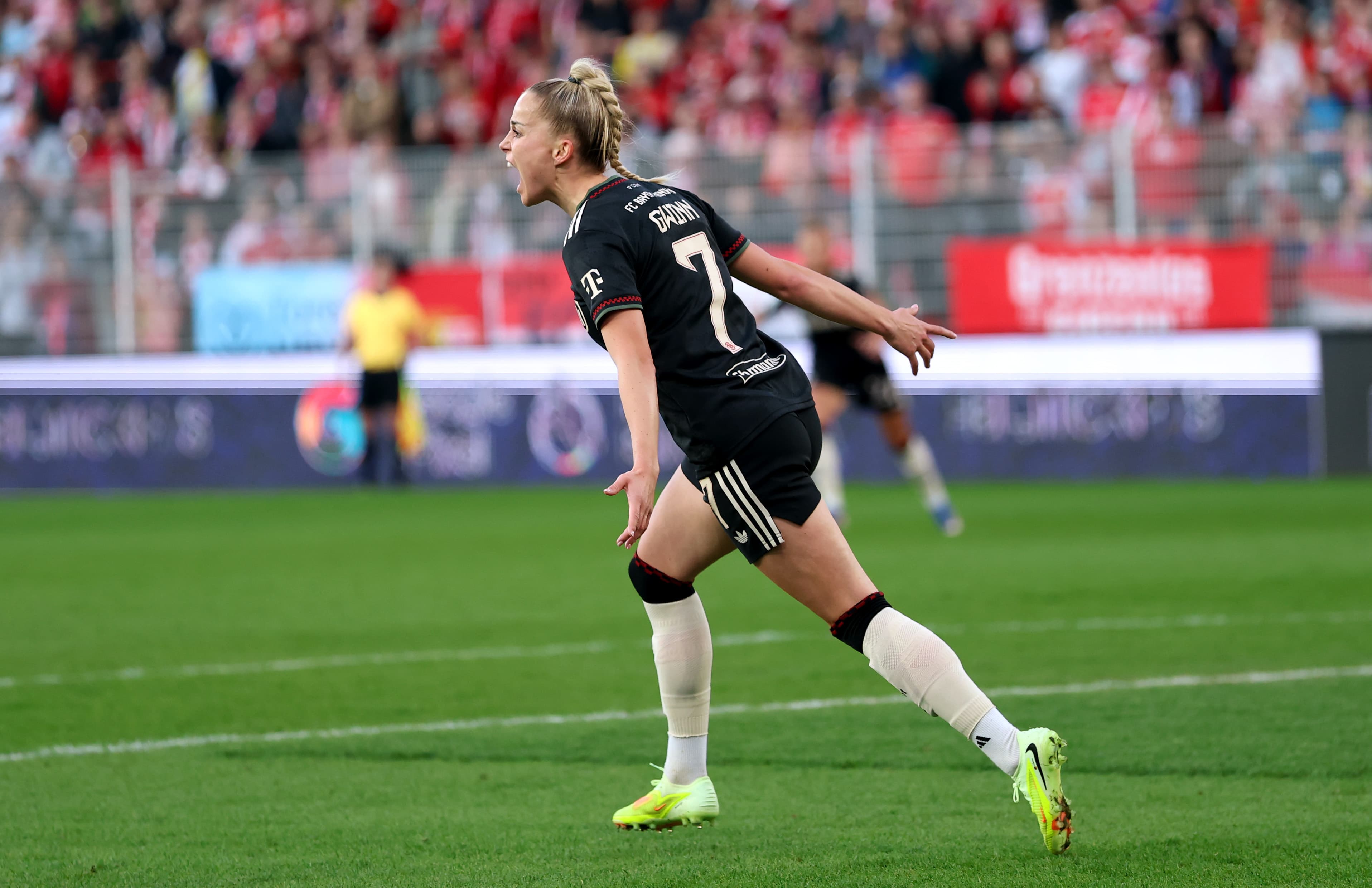 LIVE! — Bayern Munich vs. FC Barcelona: Women’s Champions League Semifinals