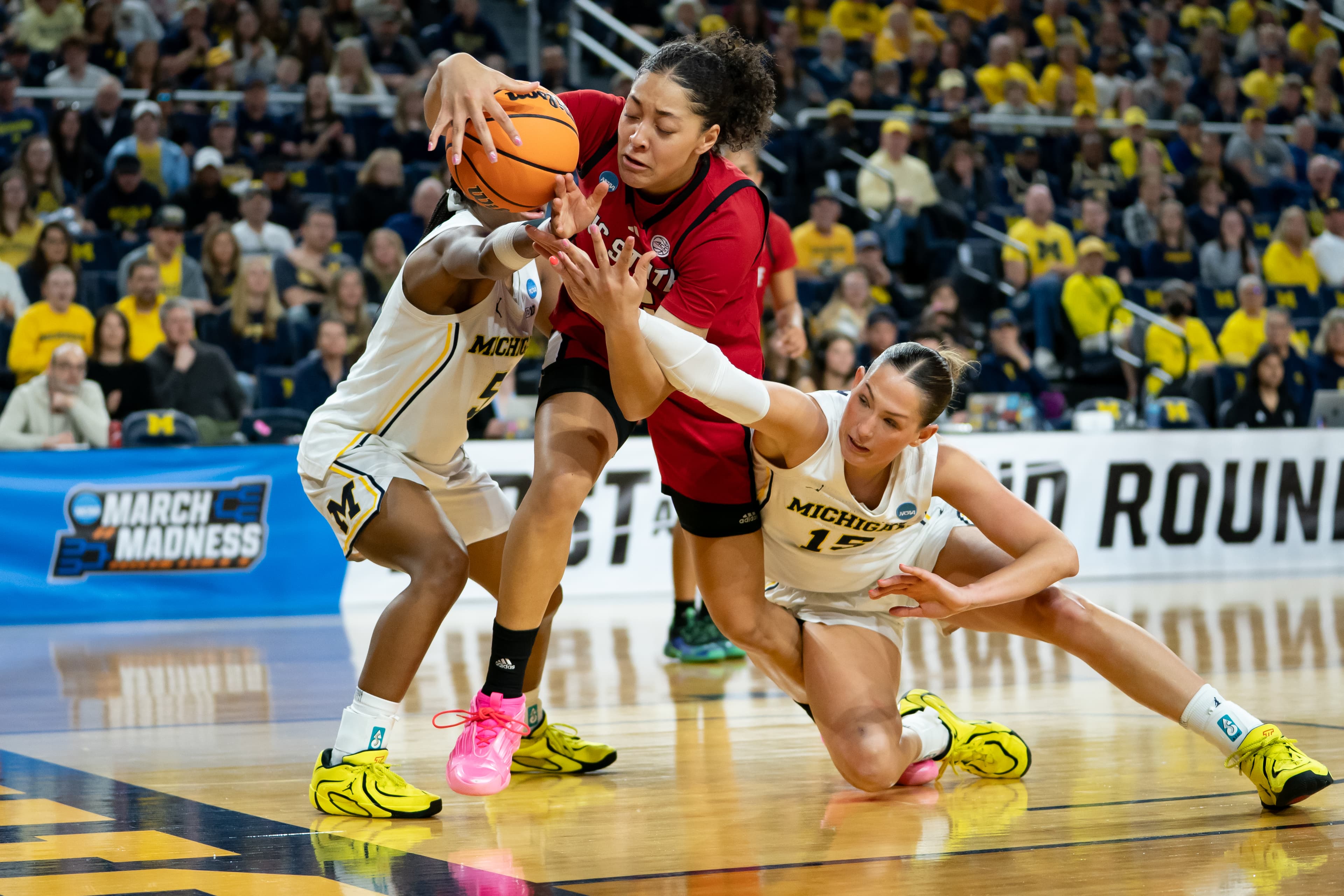 NC State runs out of gas in Ann Arbor, falls 92-63 to Michigan