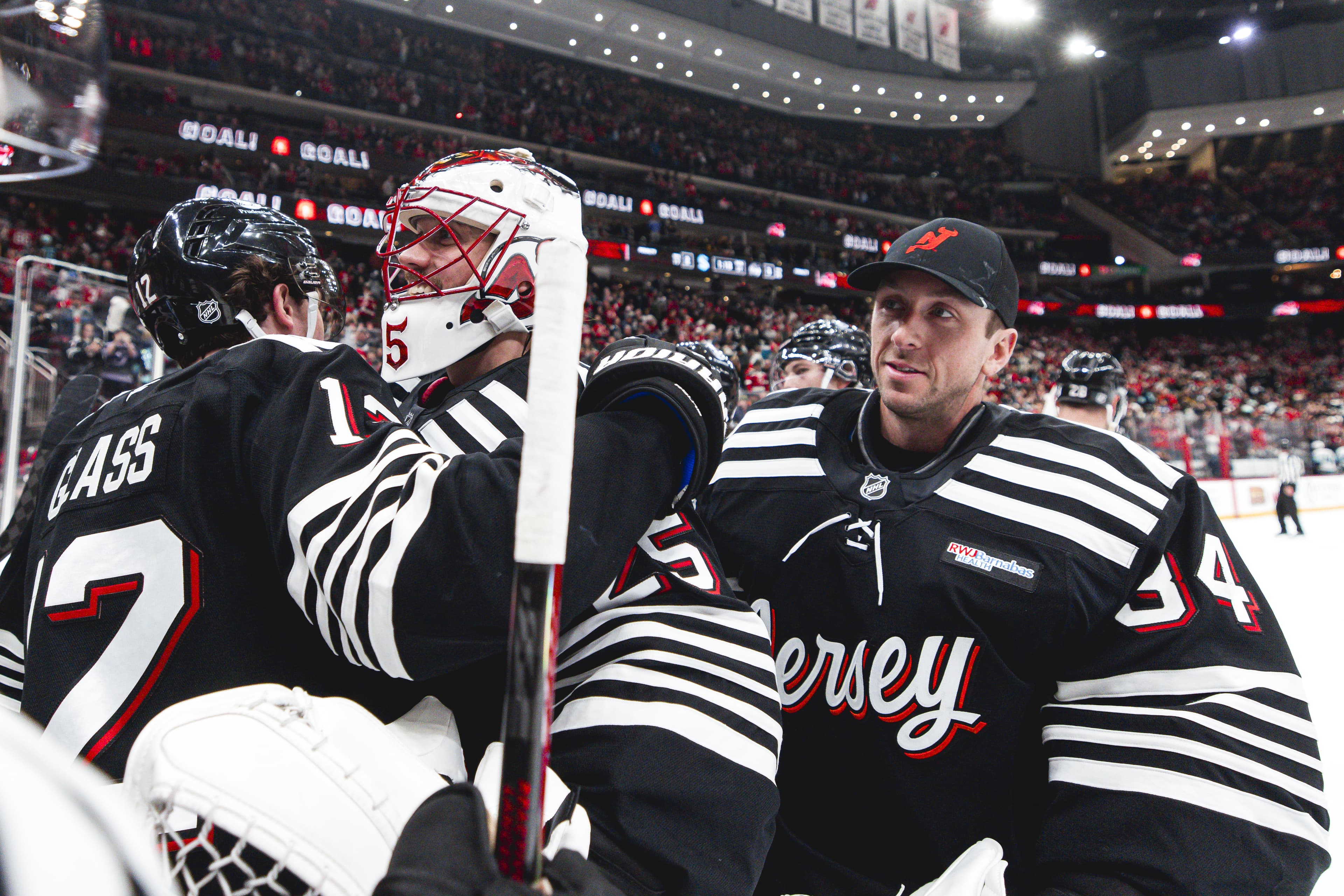 Last Night Proved that Goaltending is Still a Problem for the New Jersey Devils