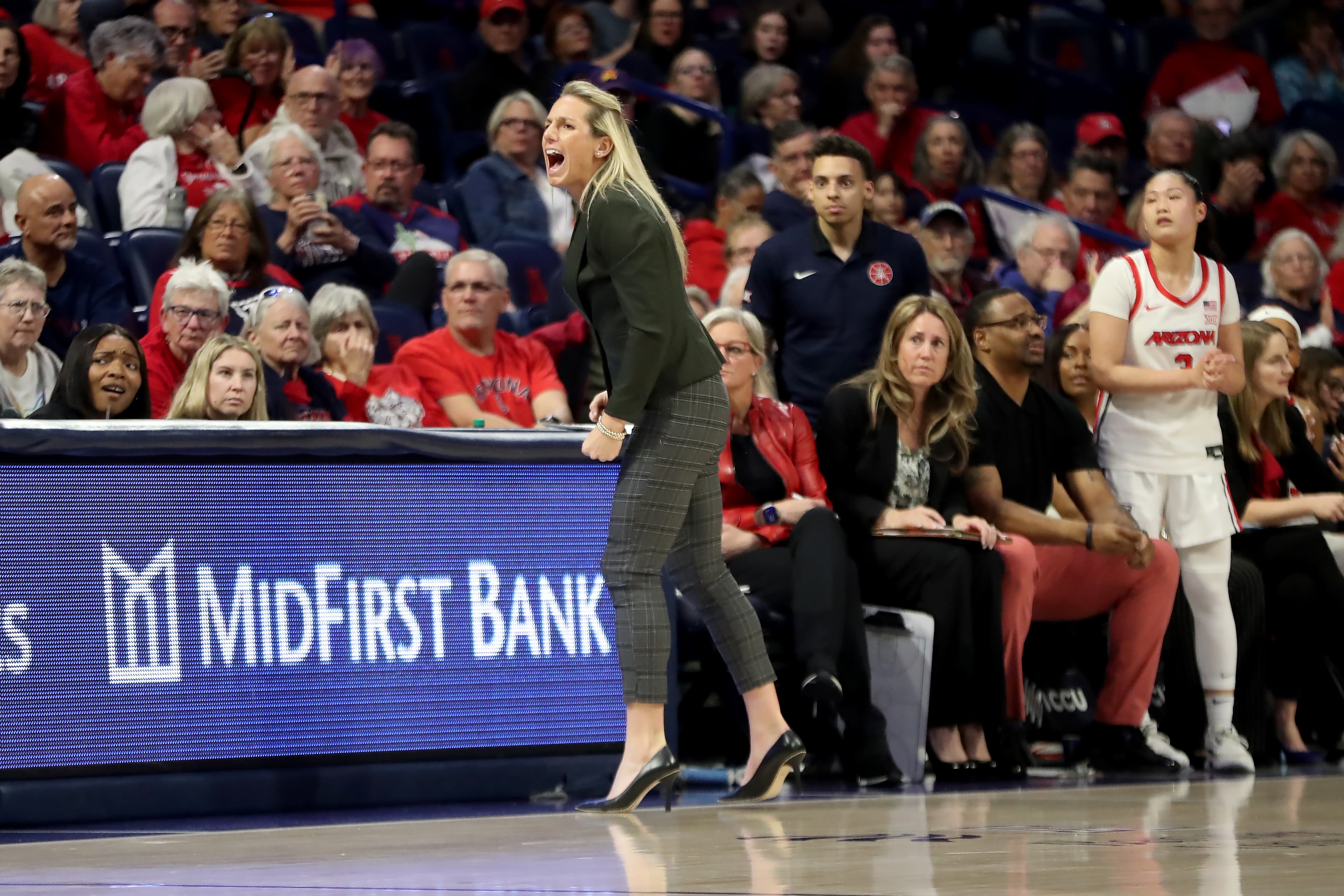 Becky Burke turns to Louisville ties for Arizona assistant coach Devan Newman