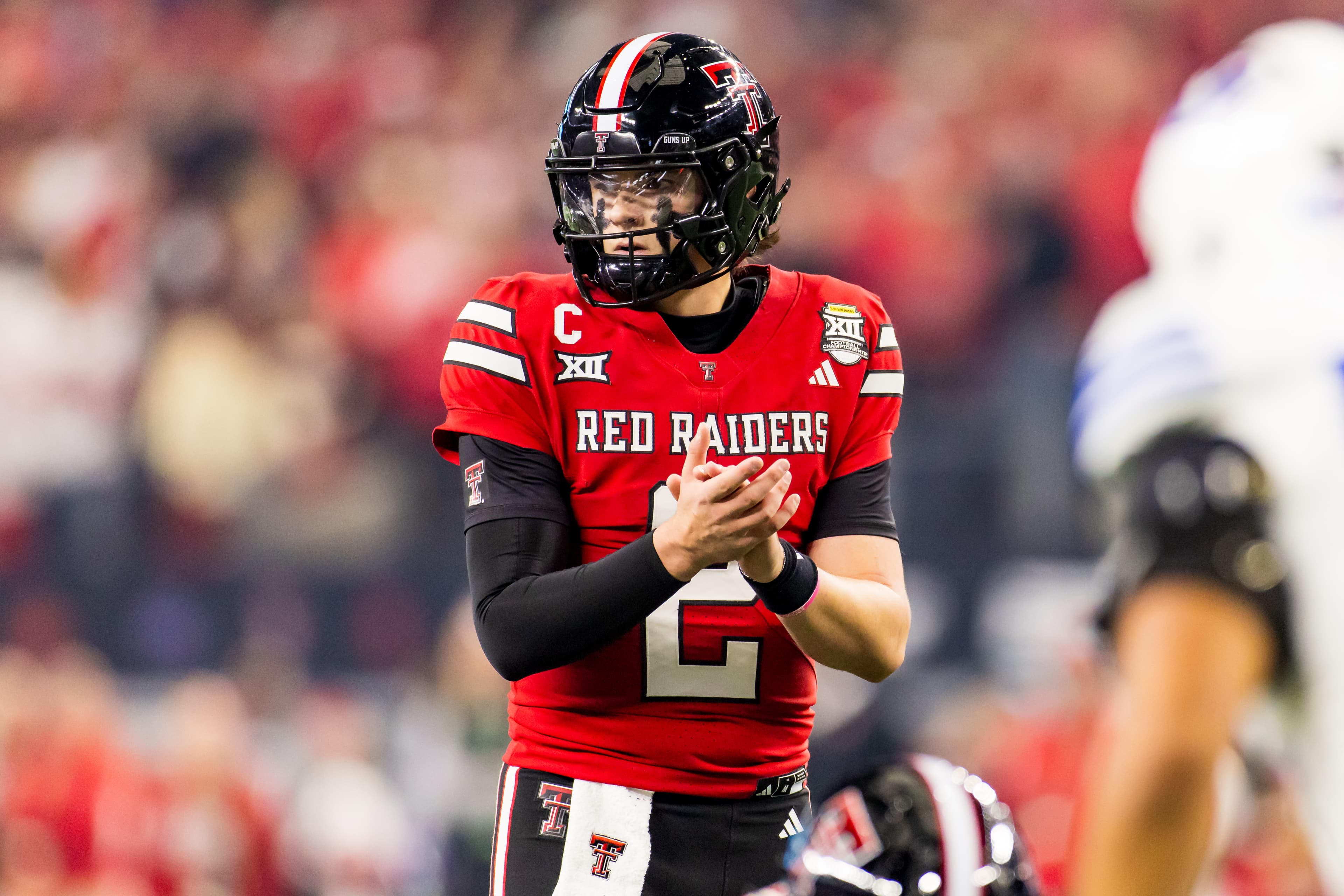 Instant grades for the Patriots drafting QB Behren Morton in Round 7