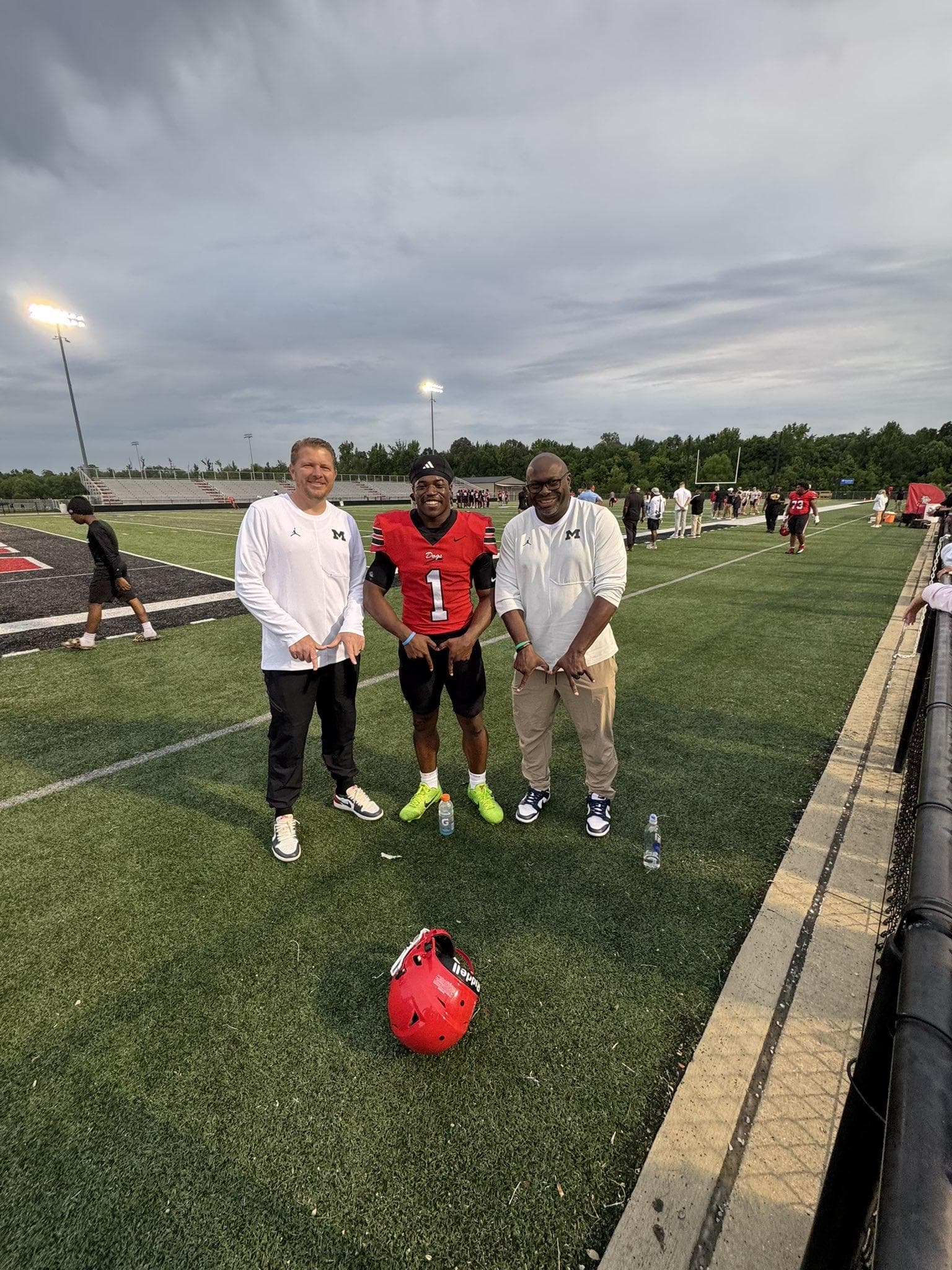 2027 four-star RB Tyson Robinson commits to Michigan Football