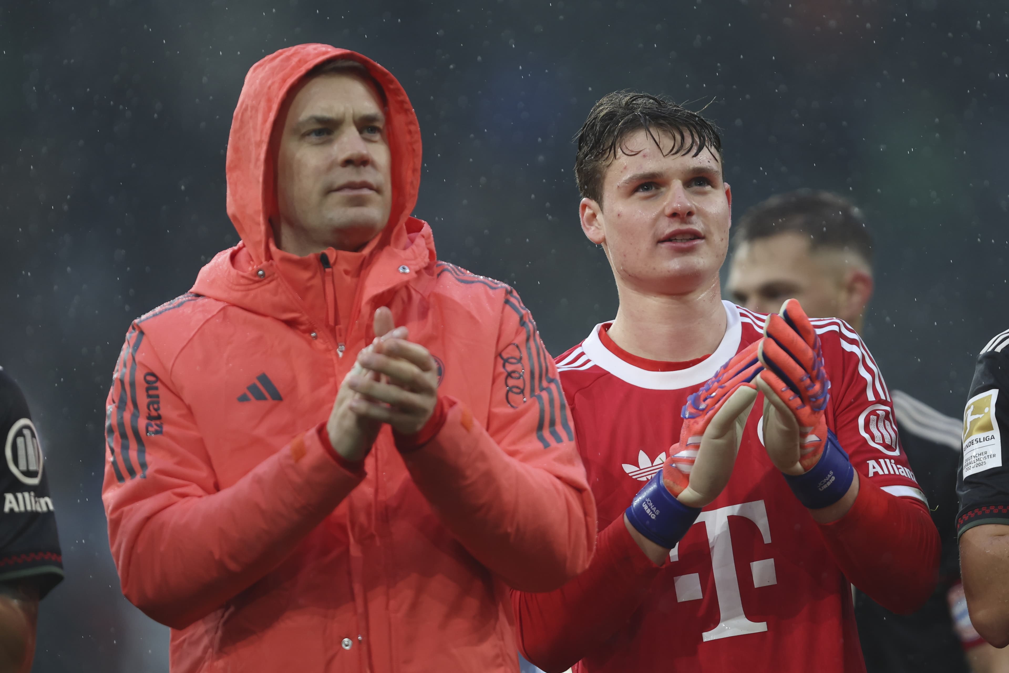 Ahead of PSG, it is rest vs. rust — should Manuel Neuer or Jonas Urbig start vs. Mainz 05?