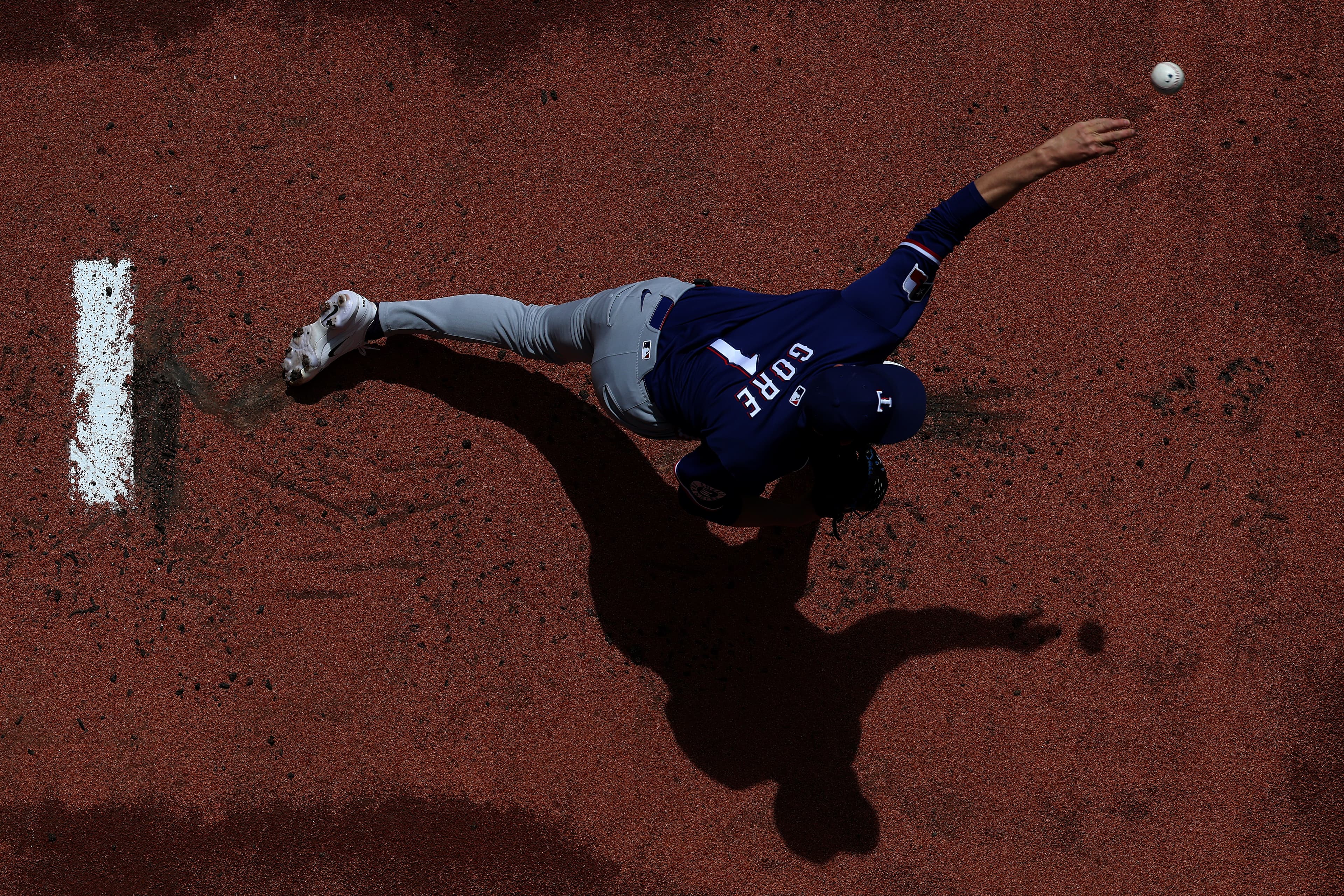 11-11 – T-Mobile Park still has hands as Rangers drop finale 5-2