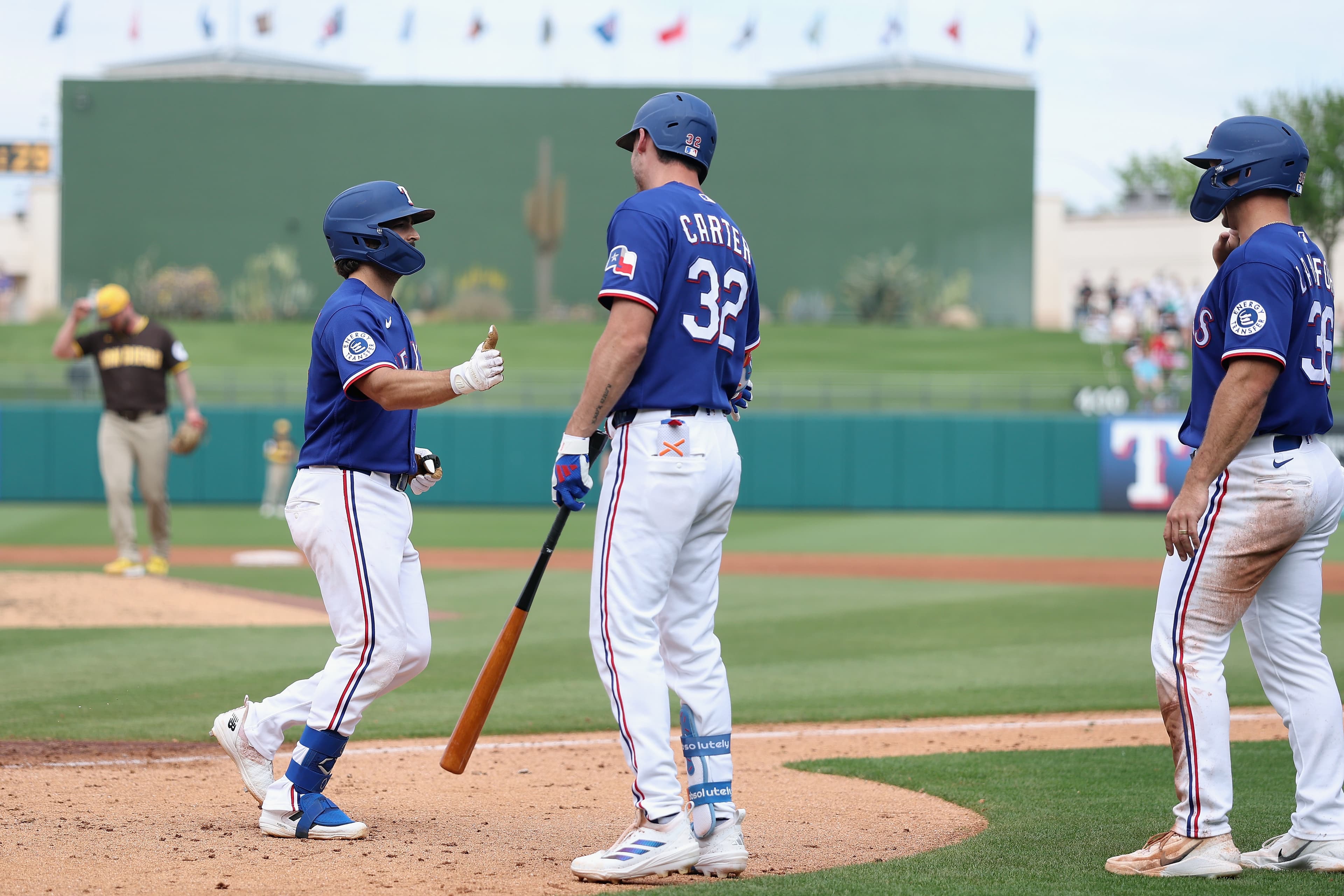 Rangers Crush Wildcats 4-1: Batting Champions Light Up Stadium!