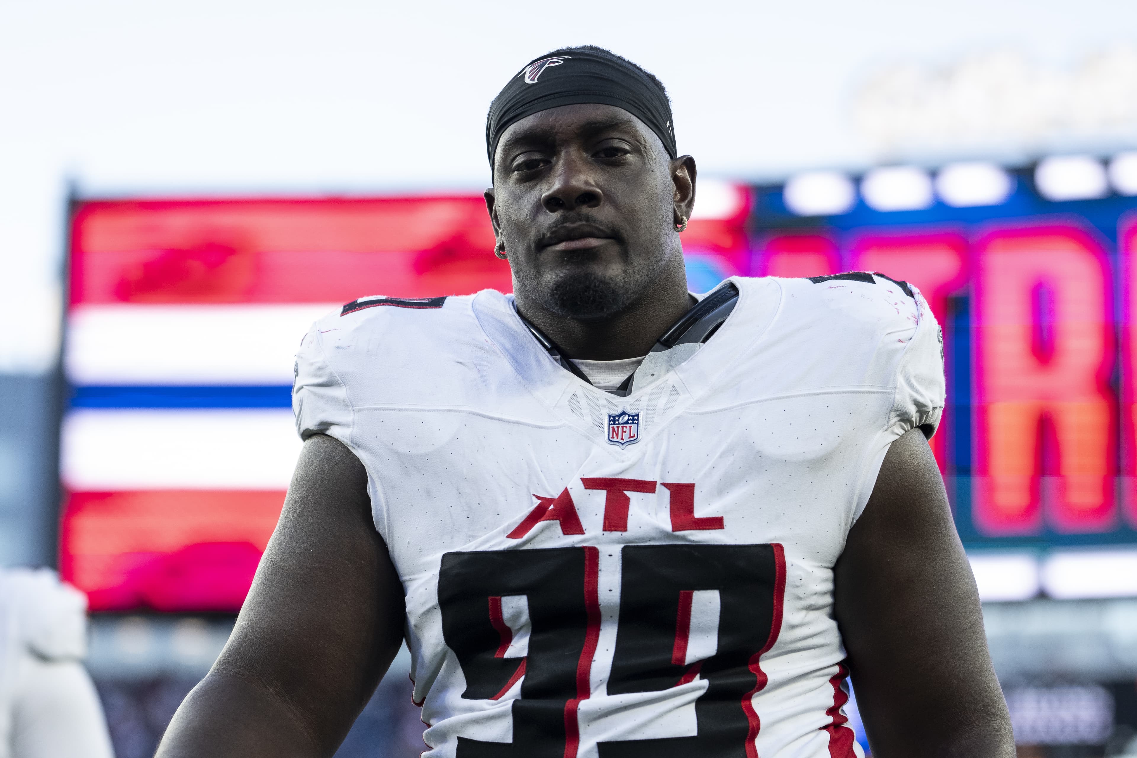 Giants finally add to defensive line in free agency, sign Sam Roberts