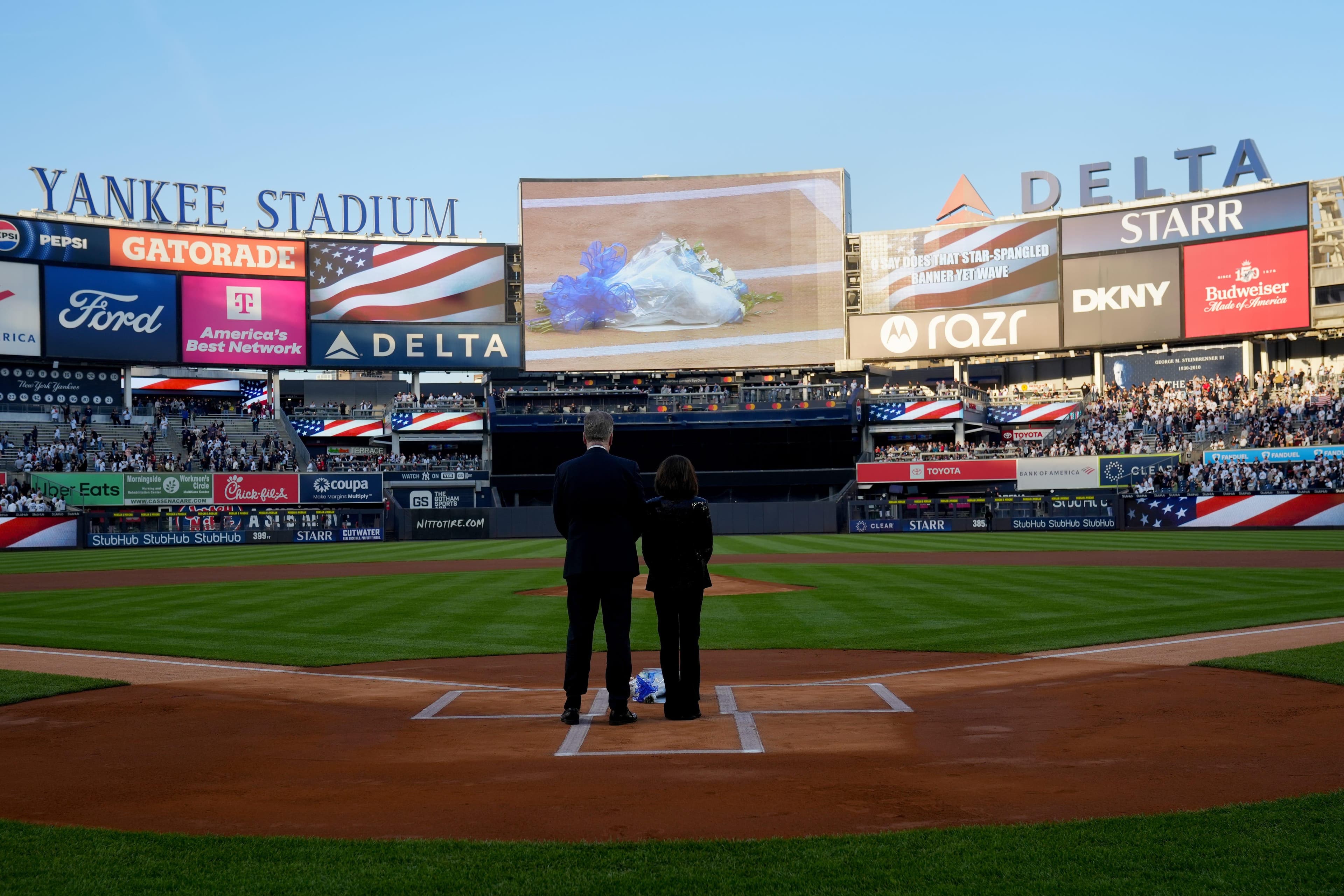 Yankees put up a dozen runs on Orioles, sweep series for John Sterling