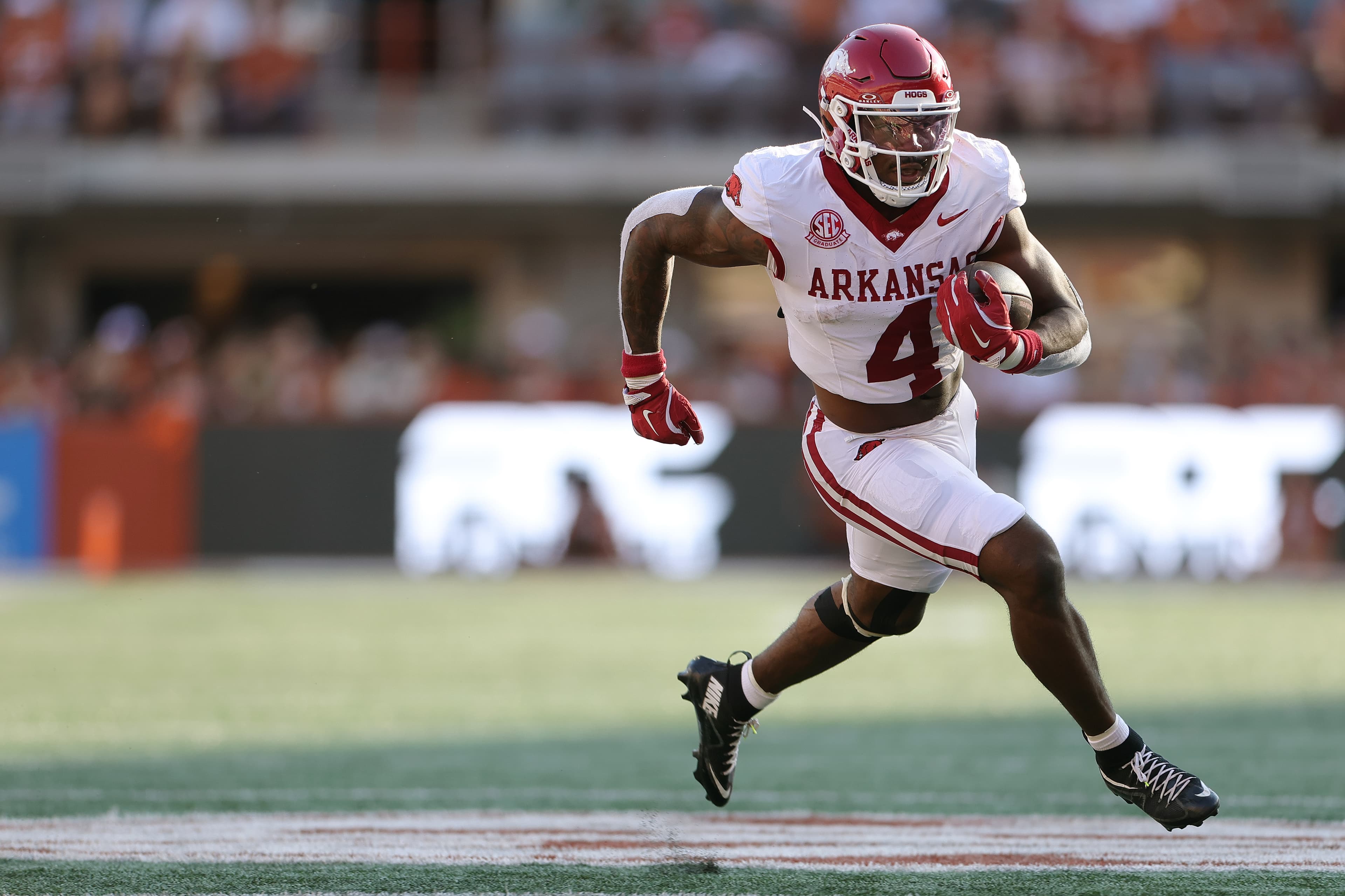 Seahawks bringing in speedy Arkansas running back for top 30 visit