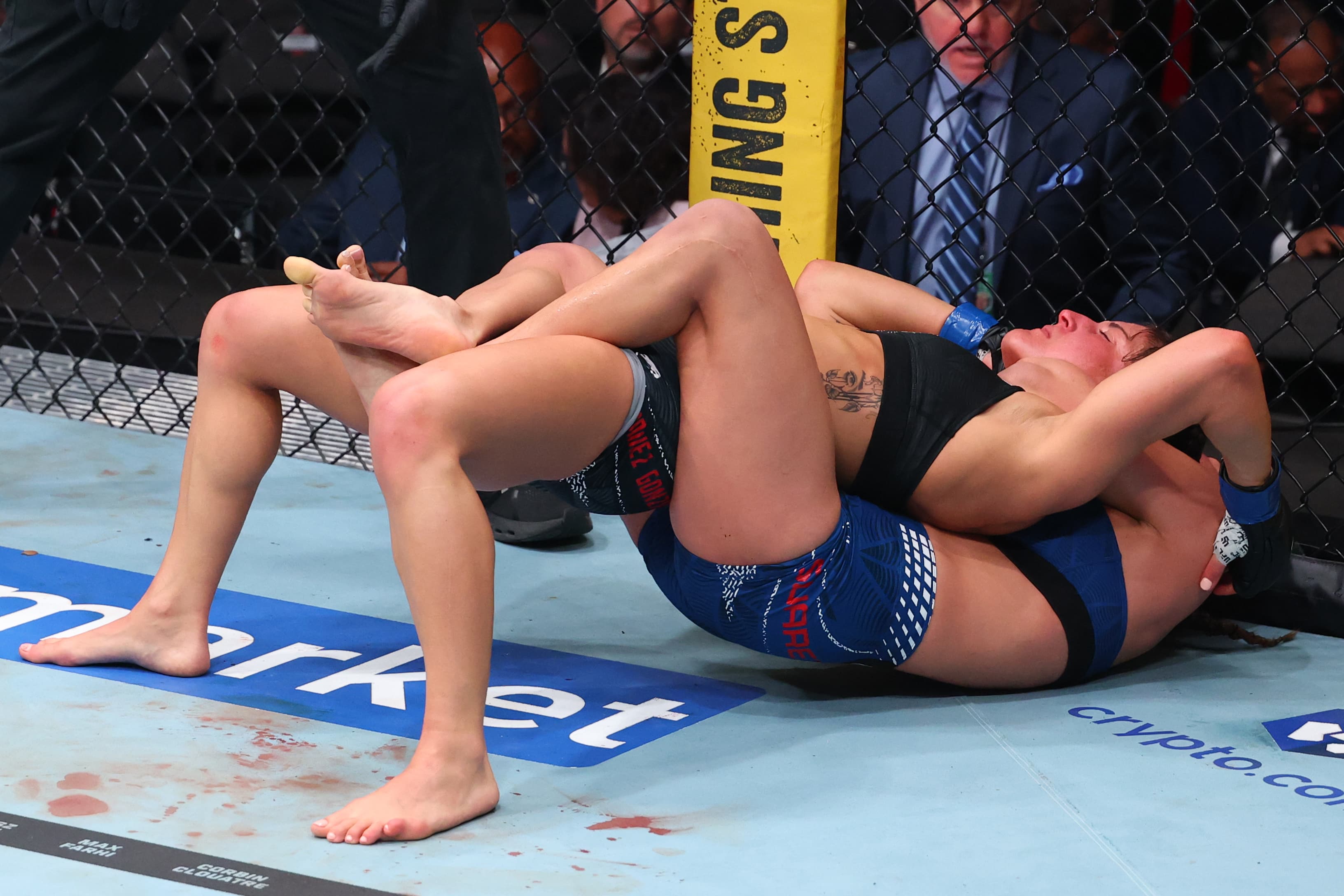 UFC 327 video: Tatiana Suarez chokes out Loopy Godinez for statement submission win