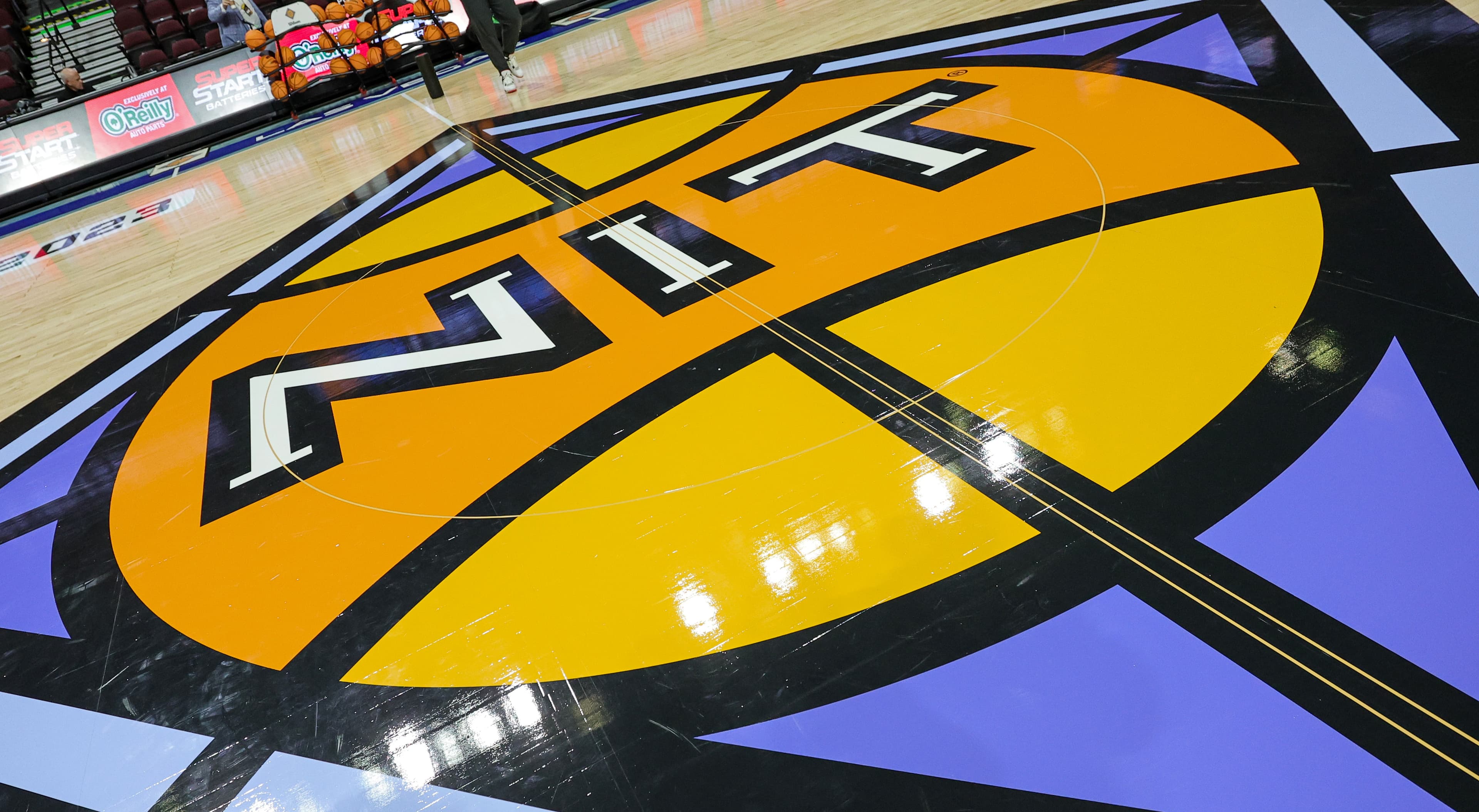 Unsung Hoops: Dream Showdown Burns Out NCAA Finals!