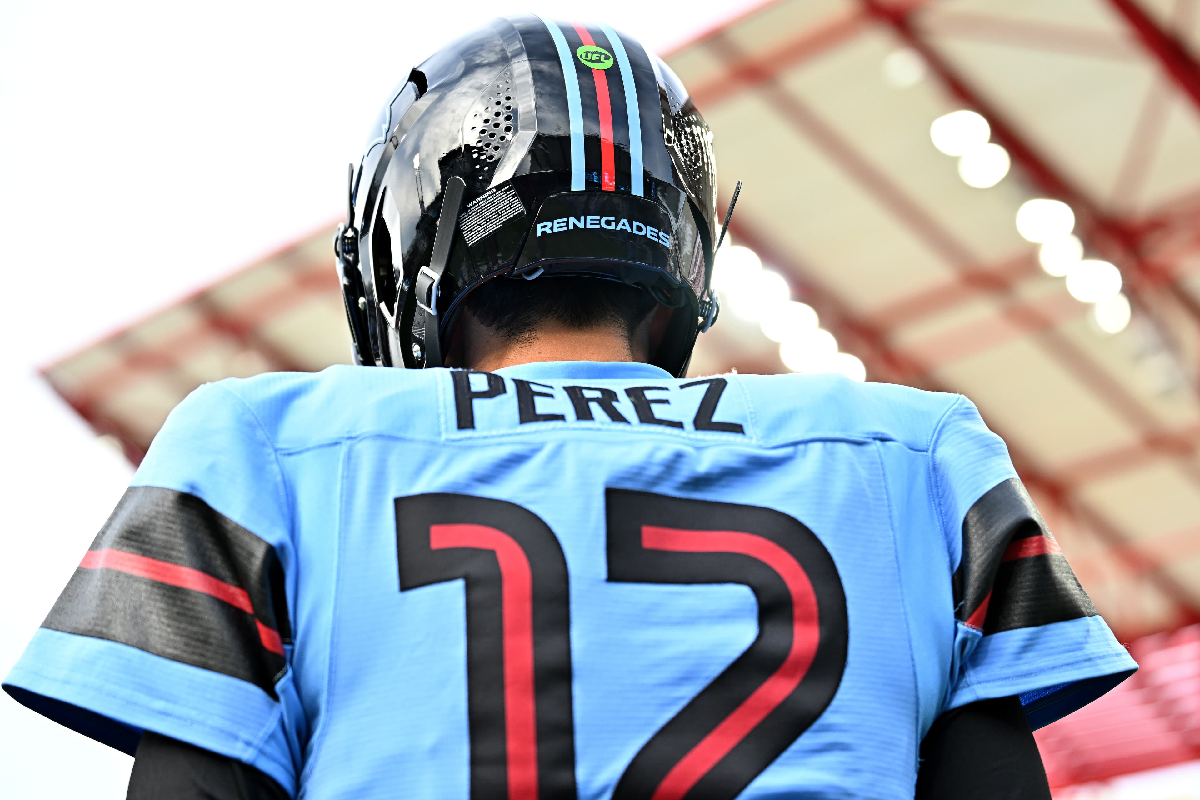 Former Rams quarterback traded to a St. Louis team