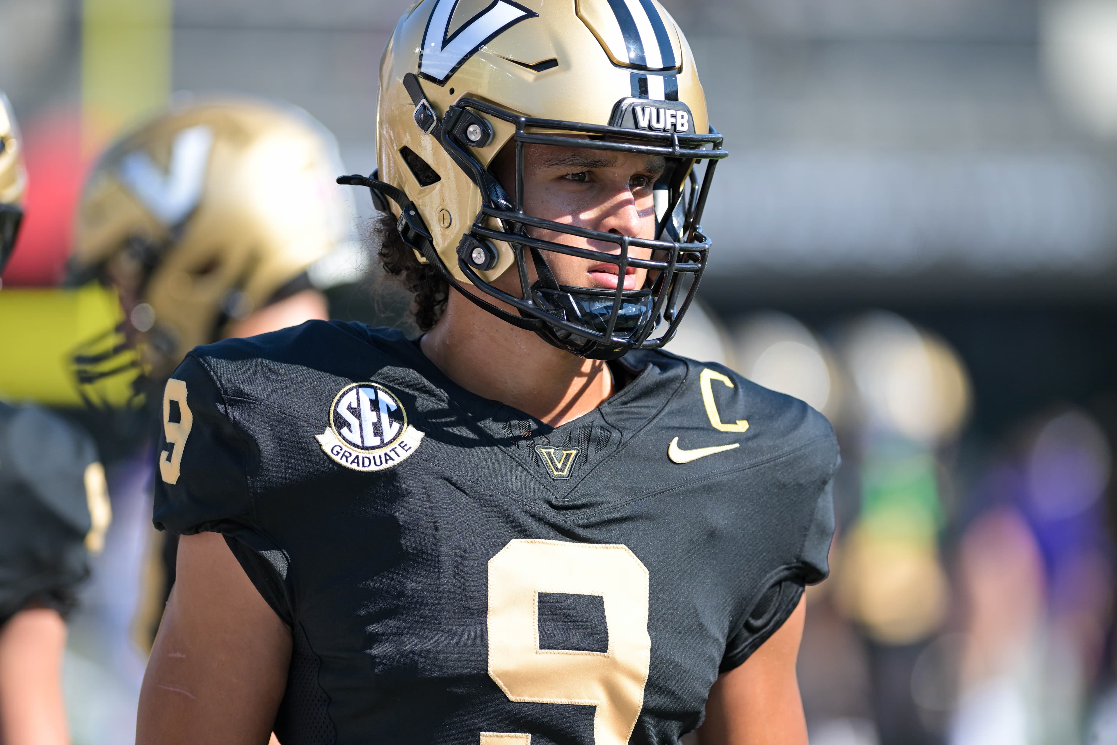 Broncos will have a pre-draft top-30 visit with Vanderbilt TE Eli Stowers