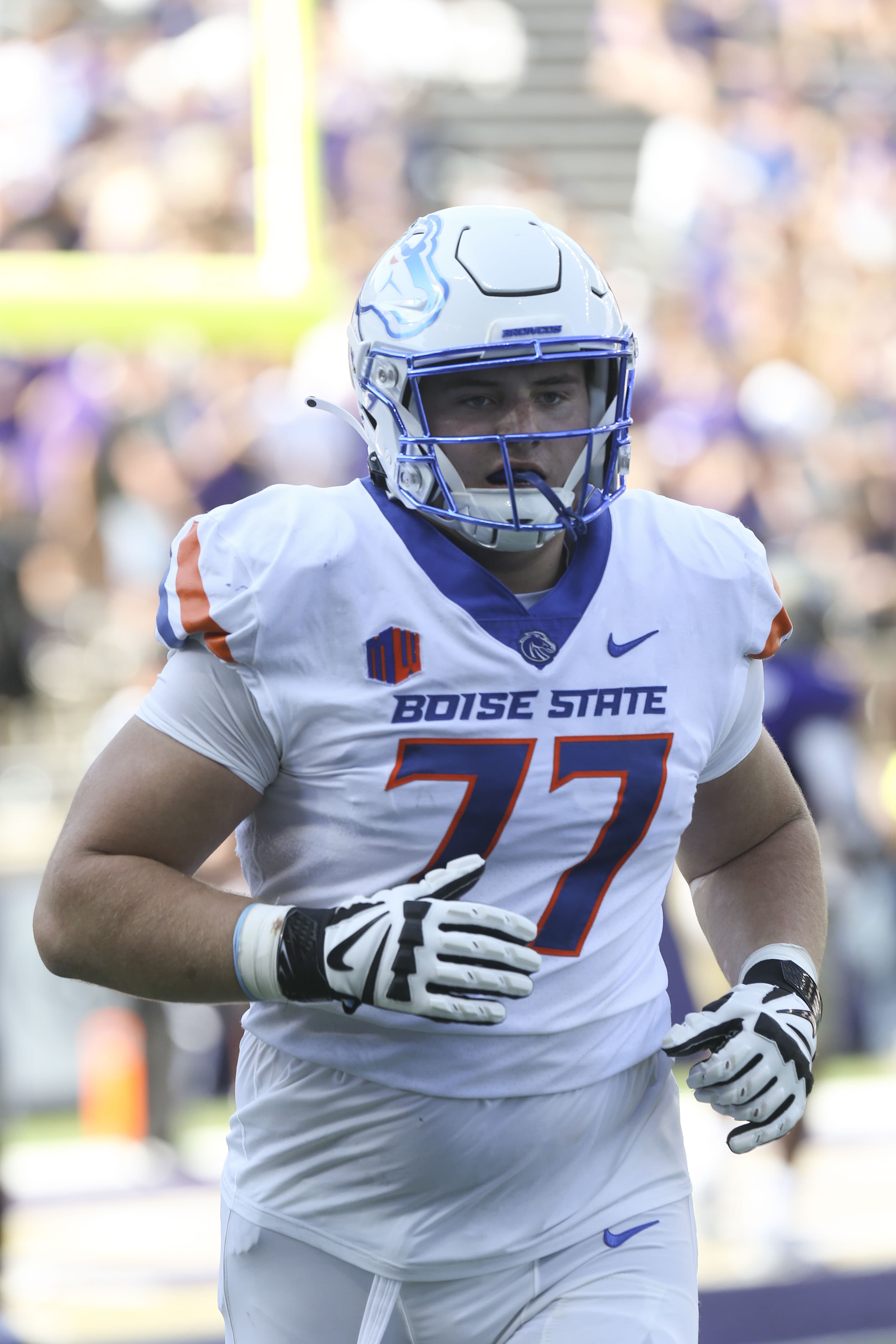Everything to know about new Denver Broncos OG Kage Casey