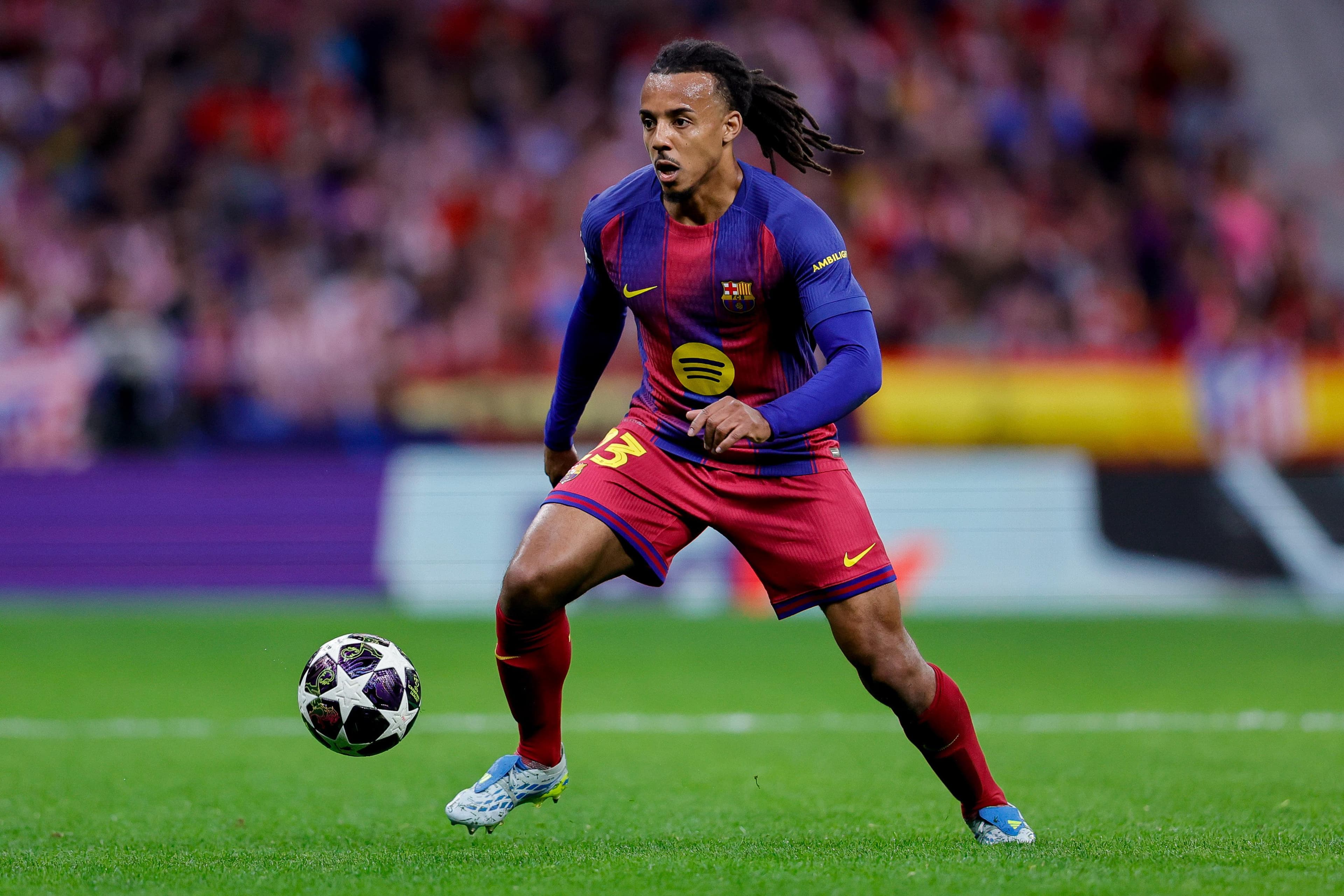 Hansi Flick explains why Barcelona are being careful with Jules Kounde