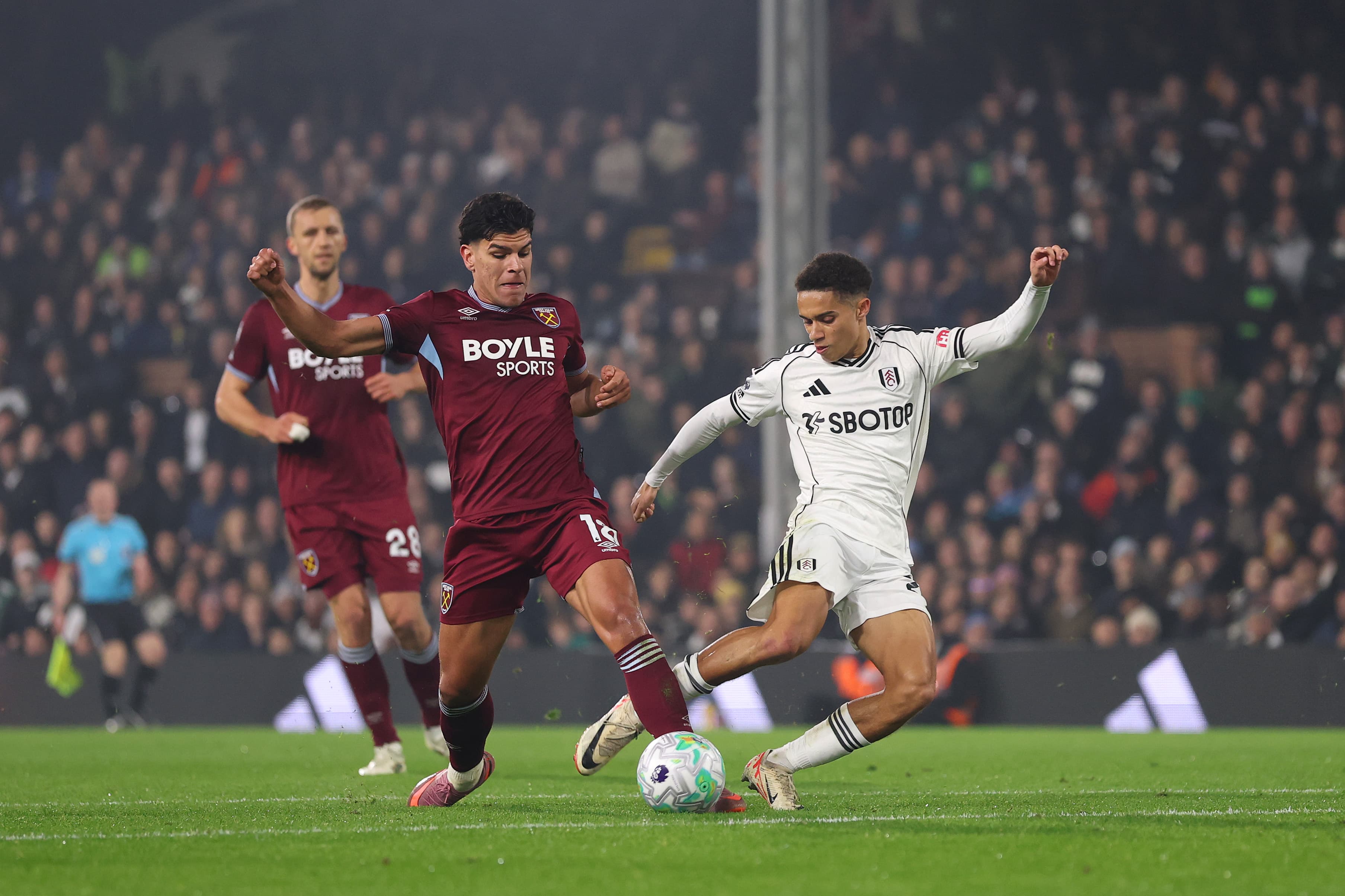 Premier League Team of the Week: The Best GW32 Picks Based on Gameweek 31