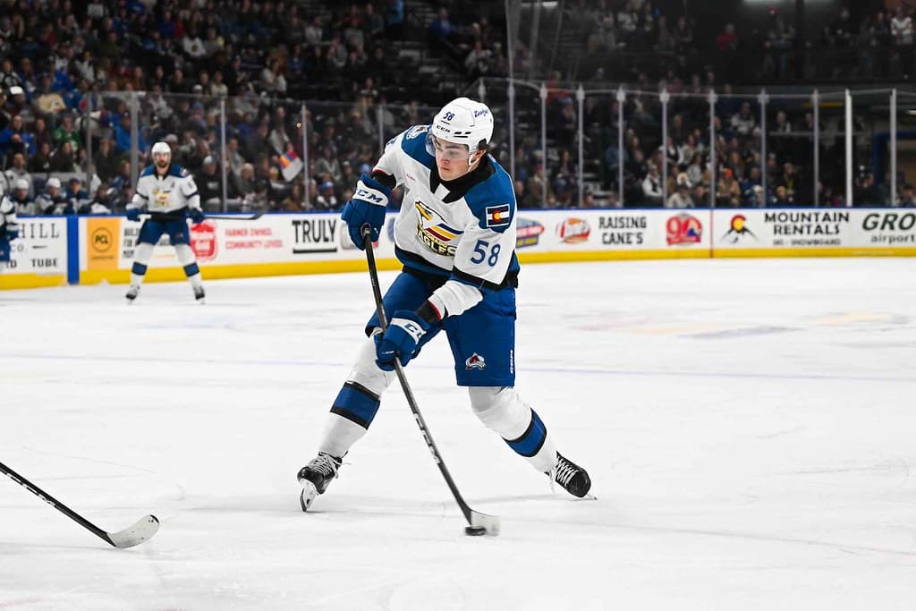 Star Hockey Player Surpasses Obstacles, Leads Team to Triumph!