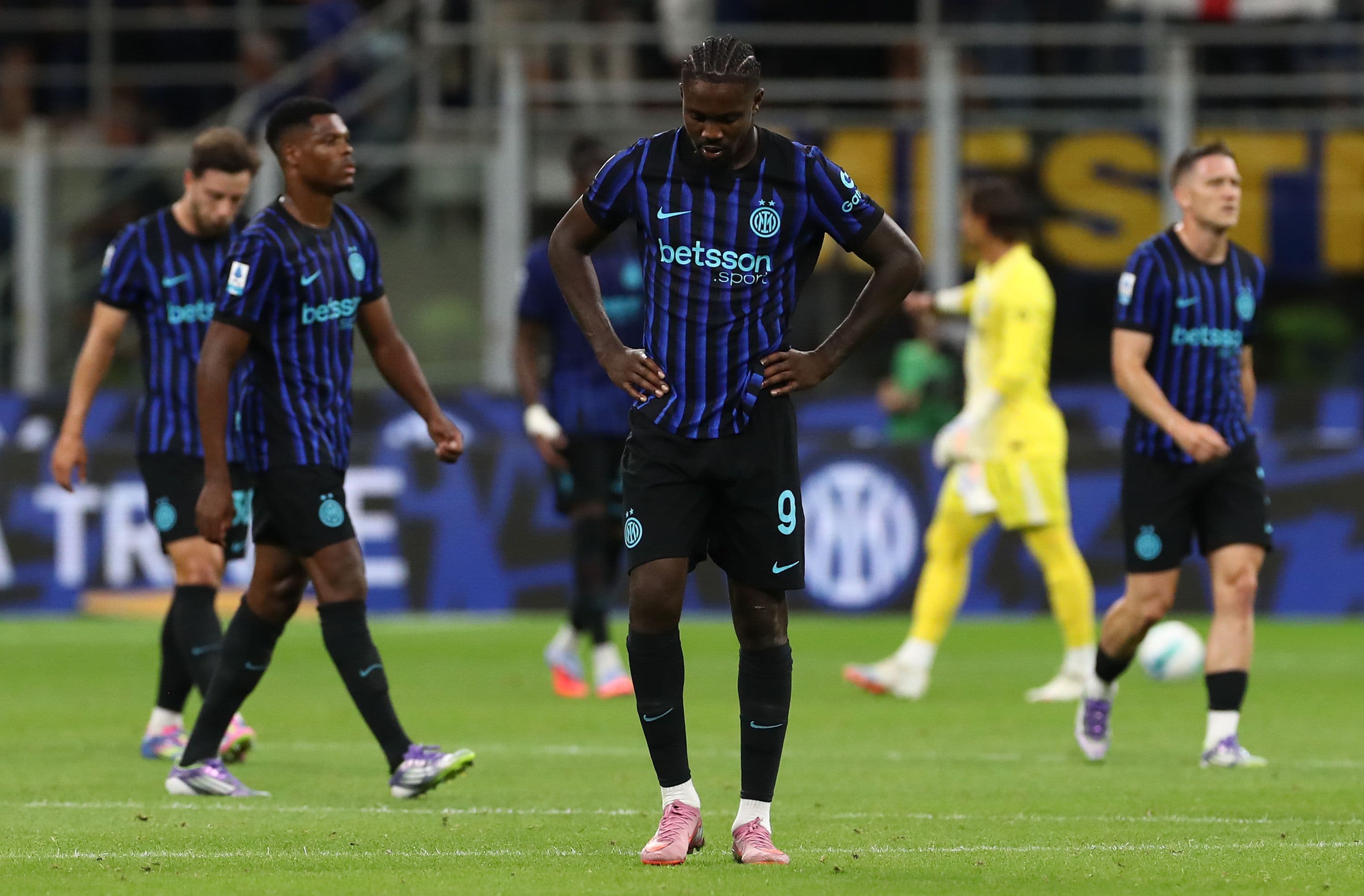 Inter Milan vs. Atalanta: Clang-Clang Football Action in Serie A