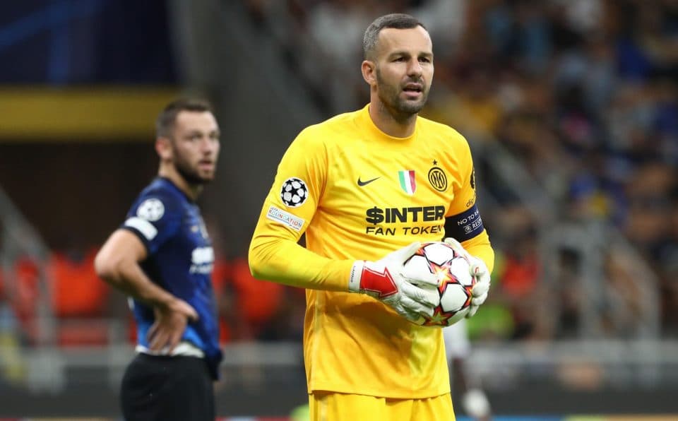 Report – Inter Milan Coach Cristian Chivu To Promote Ex Nerazzurri Star To Senior Goalkeeping Role