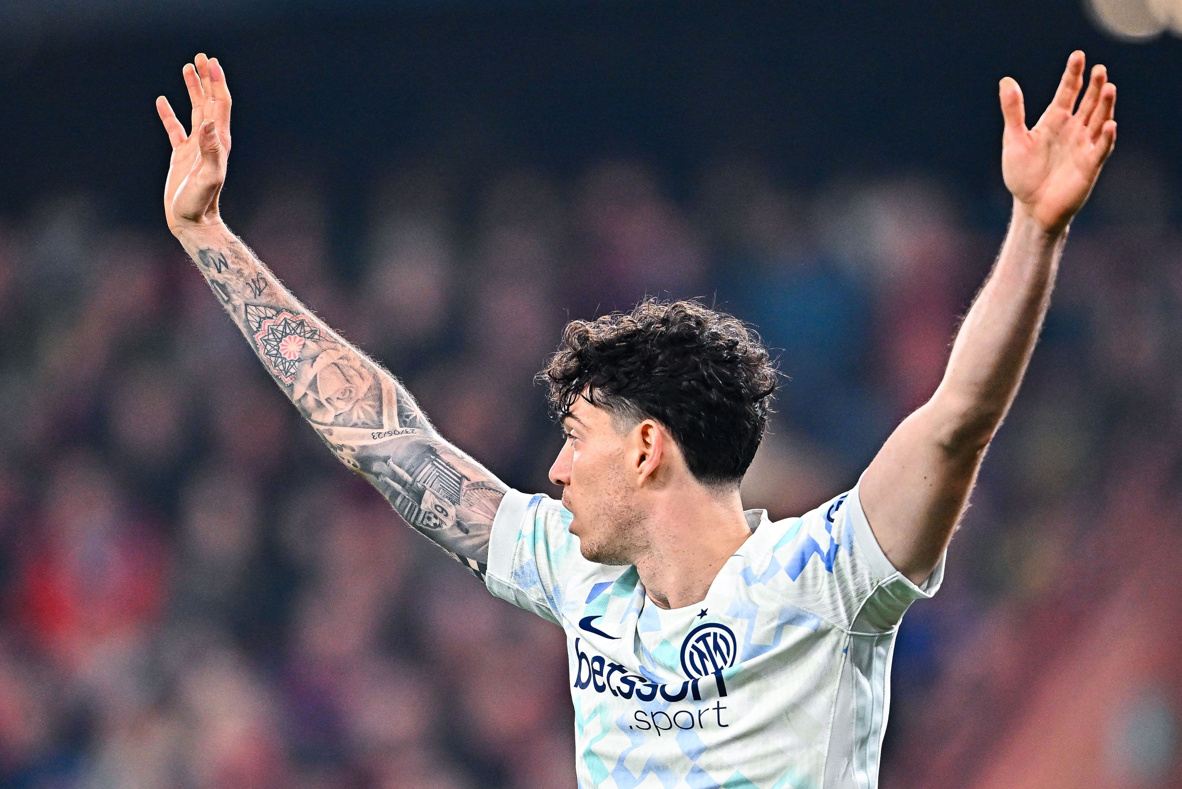 New Headline: "Ronaldo Triumphs Over Messi as Champions League Showdown Unfolds