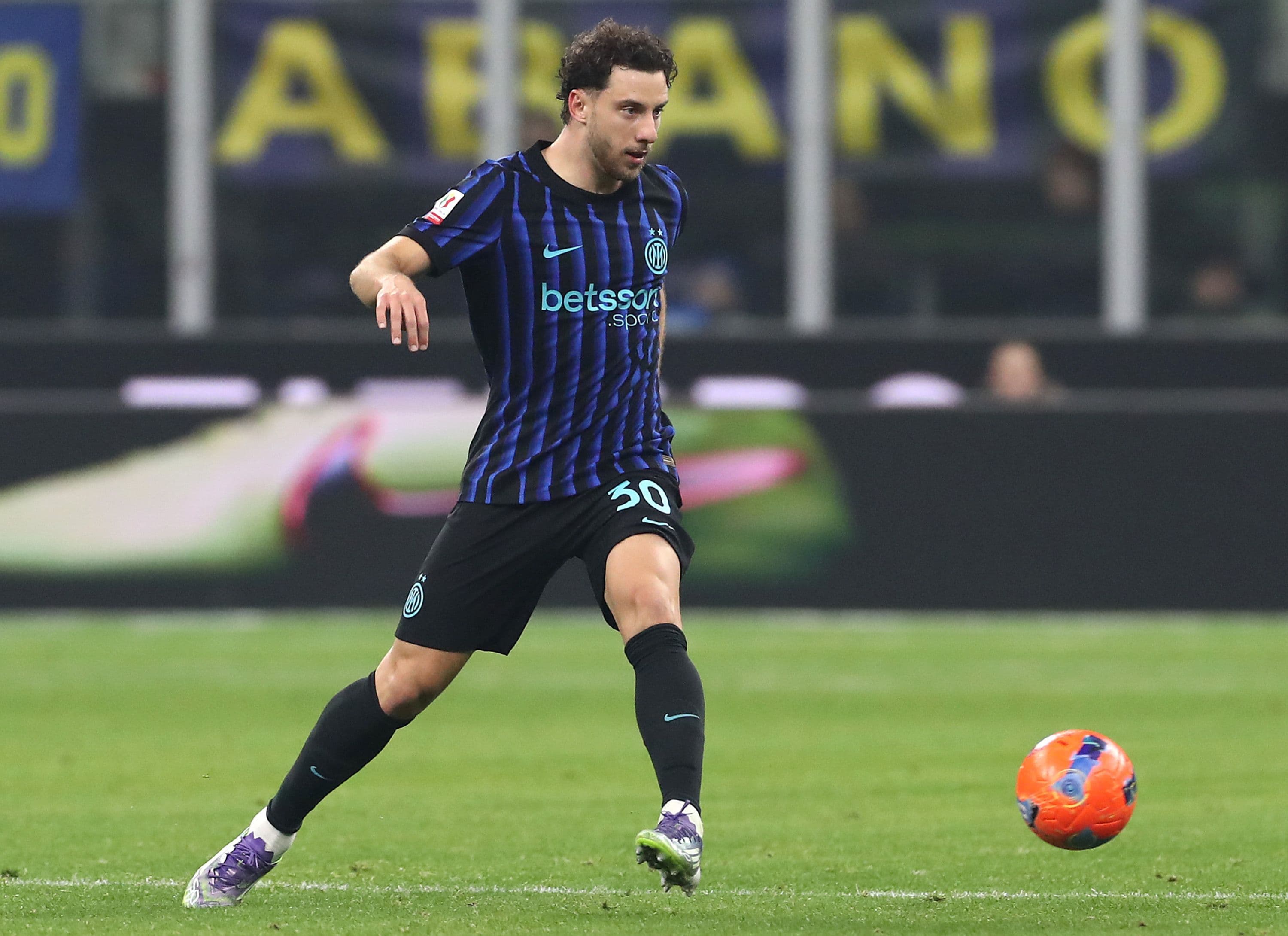 Inter Milan Keeps Legends at Bay as Brazilian Stars Struggle in Serie A!