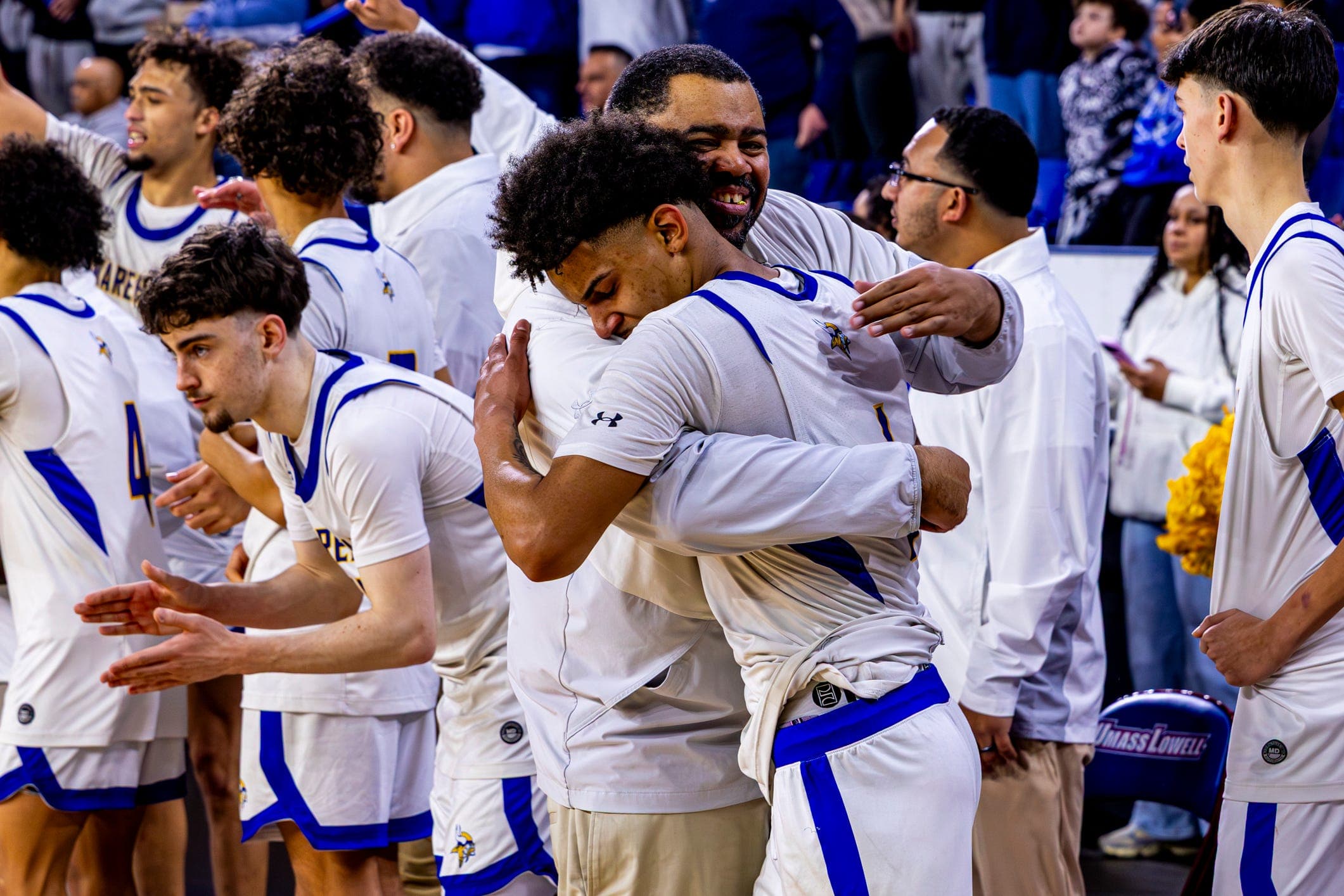Wareham Takes Third Straight State Title With Aaron Cote's Game-Winning Shot!