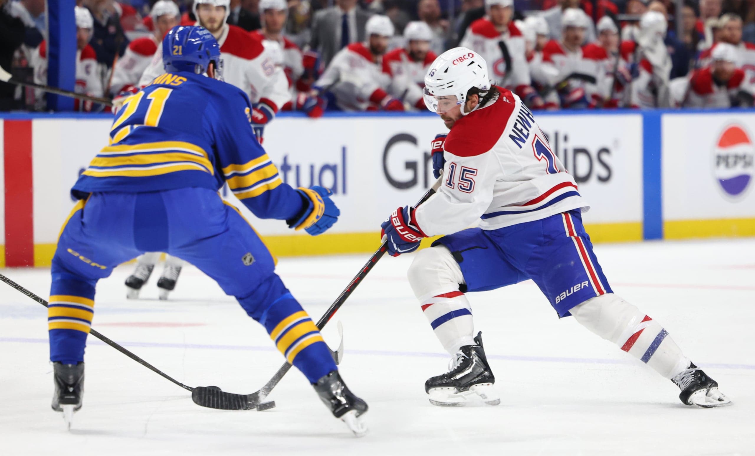 Habs Daily: Newhook Notability, Rocket Playoff Adversity, Dobes