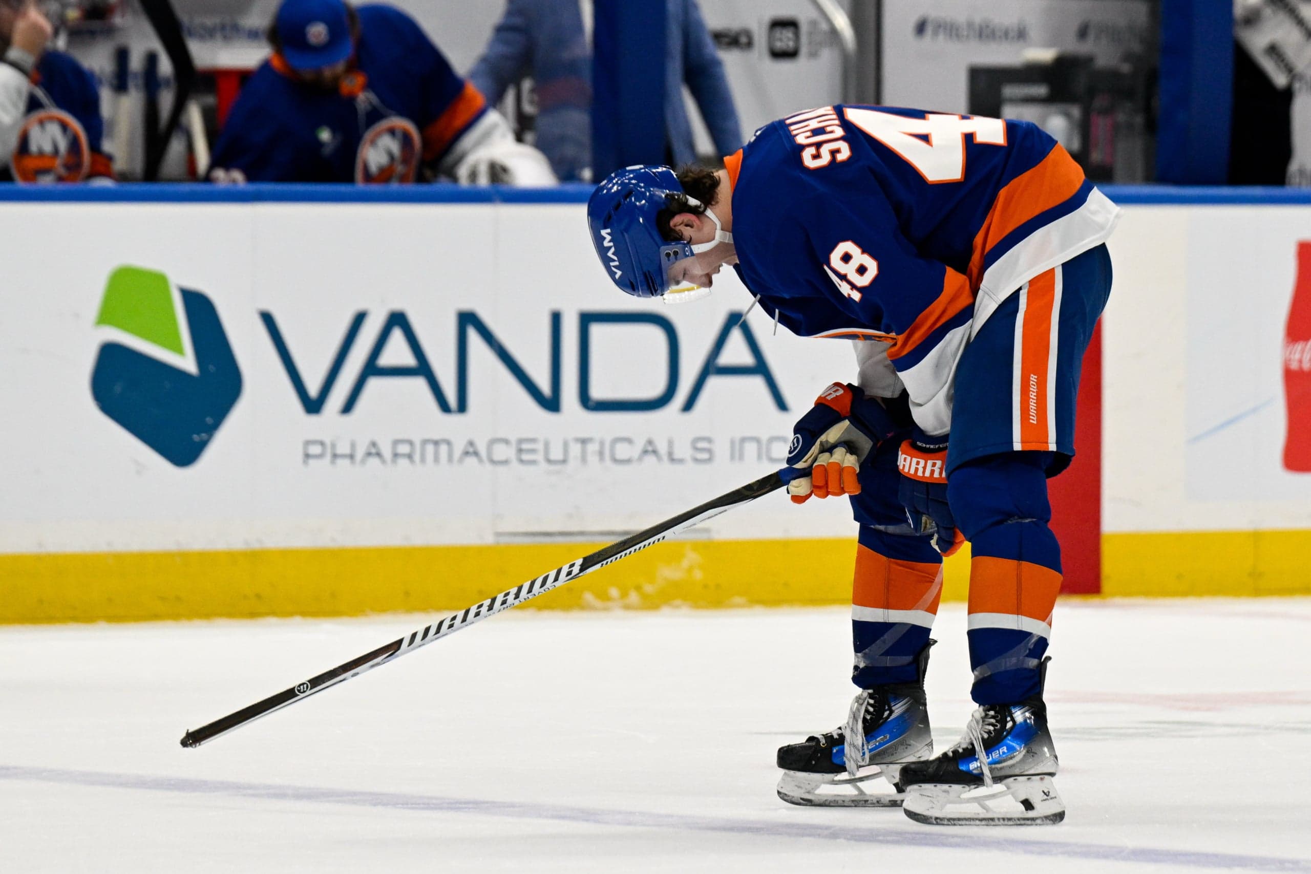 Islanders lose 2-1 to Hurricanes, complete late-season collapse: Takeaways