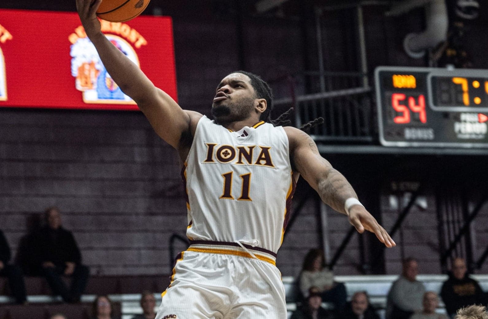 Intriguing UConn Replacement Option for Braylon Mullins Emerges in Transfer Portal