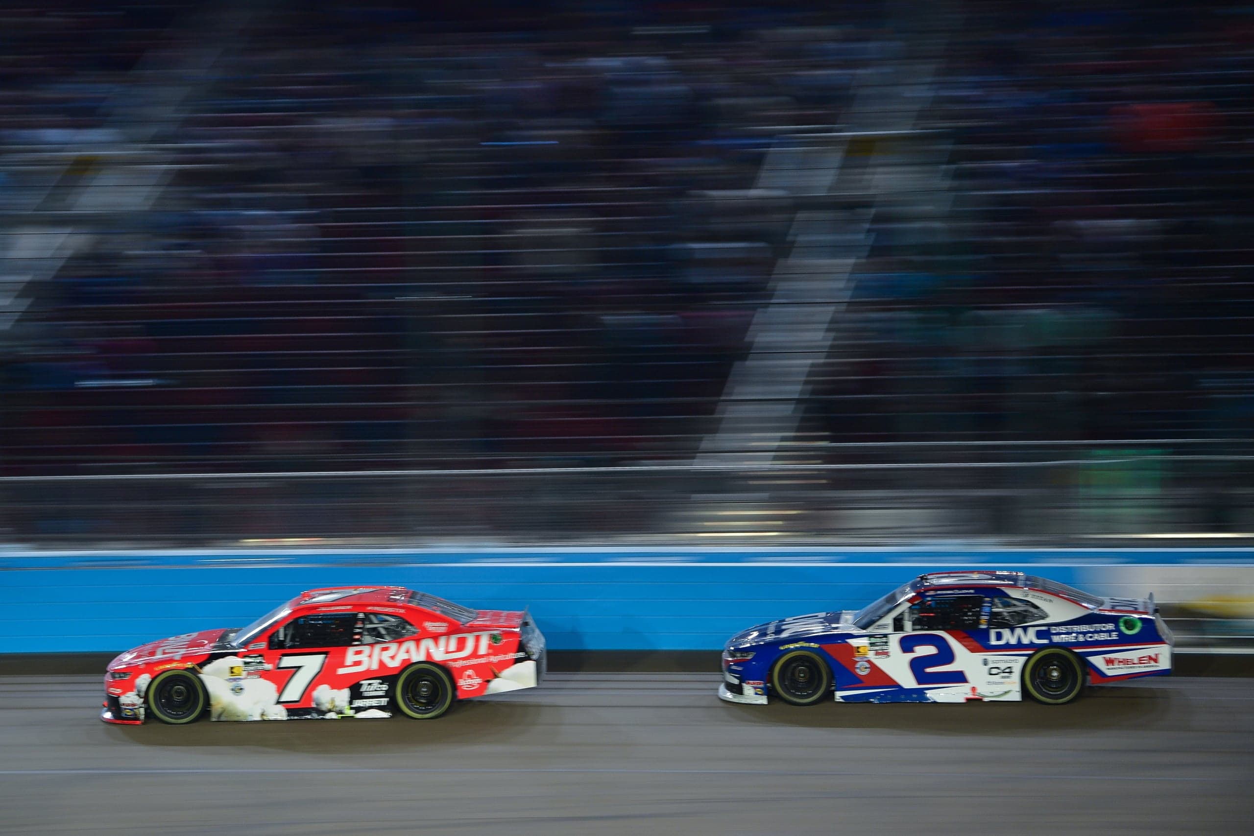 🚨 **Racing Legends Clash at Las Vegas Grand Prix!** 🚗💨