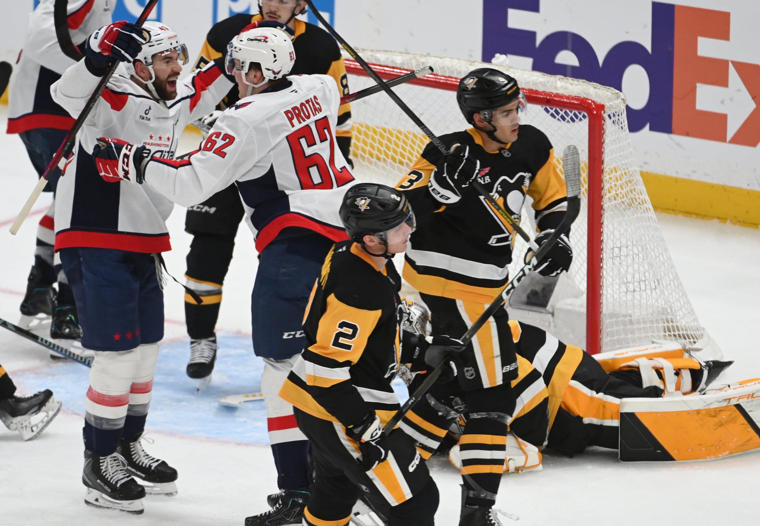 Capitals Report Card: Caps Beat Penguins to Keep Playoff Hopes Alive