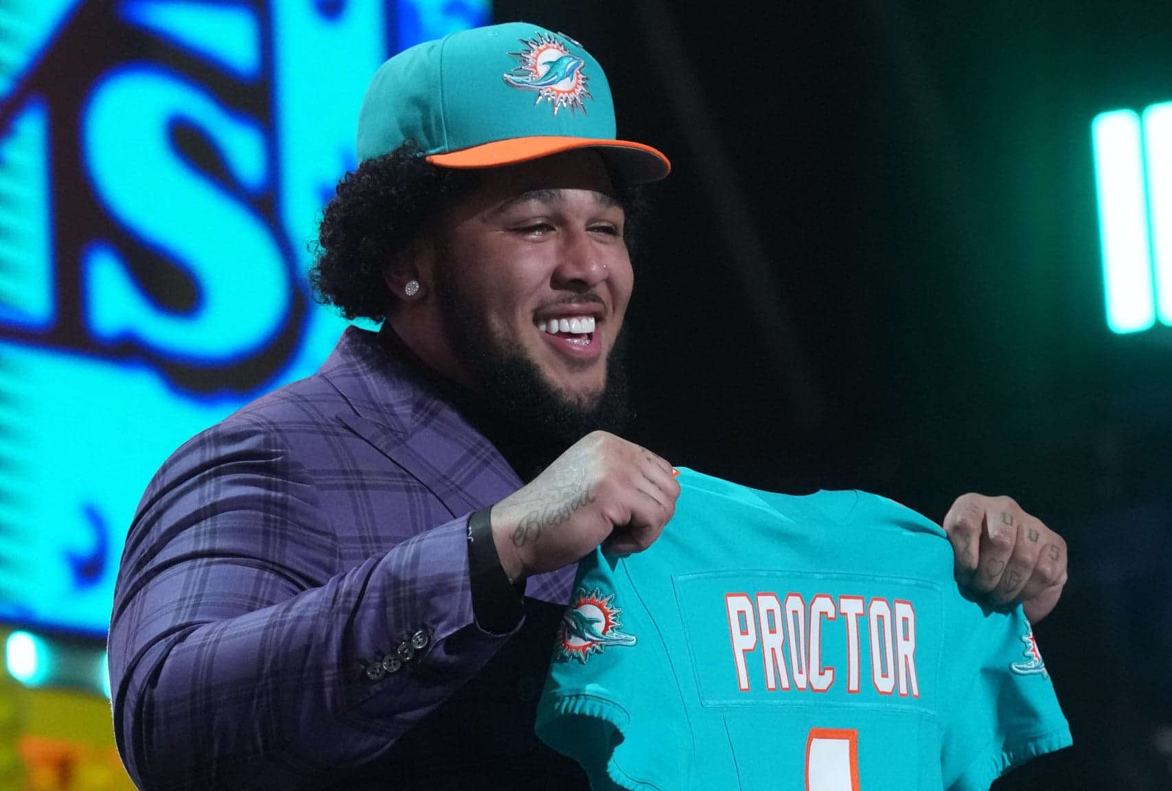 Miami Dolphins Plans for Kadyn Proctor Confirm He Was a Silly Reach at 12th Overall