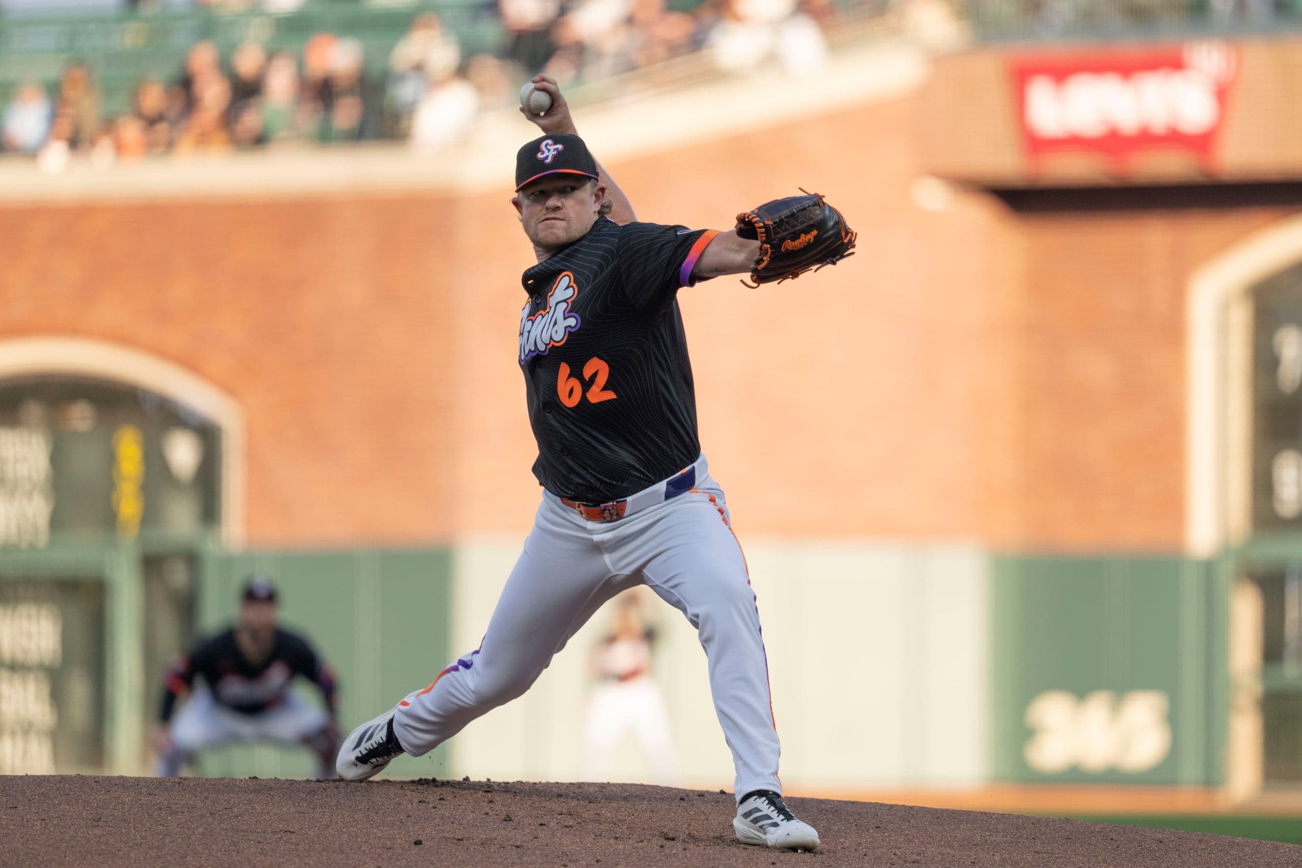 Struggling San Francisco Ace Placed on Injured List with Knee Injury