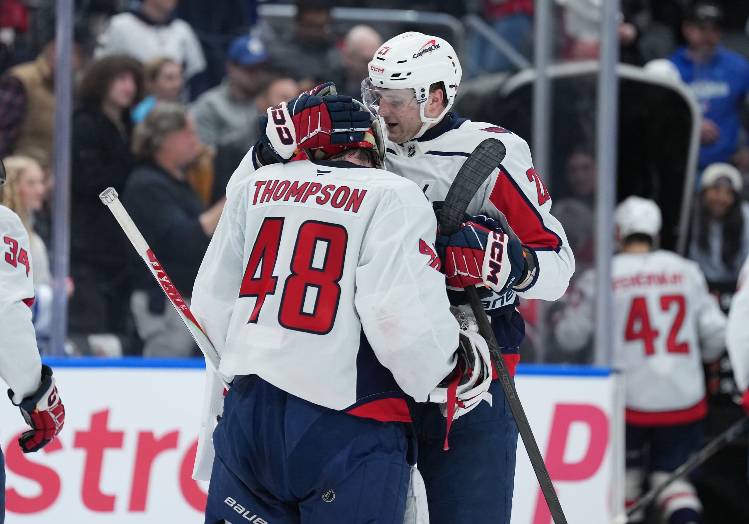 Capitals Report Card: Caps Shut Out Leafs to Keep Playoff Hopes Alive