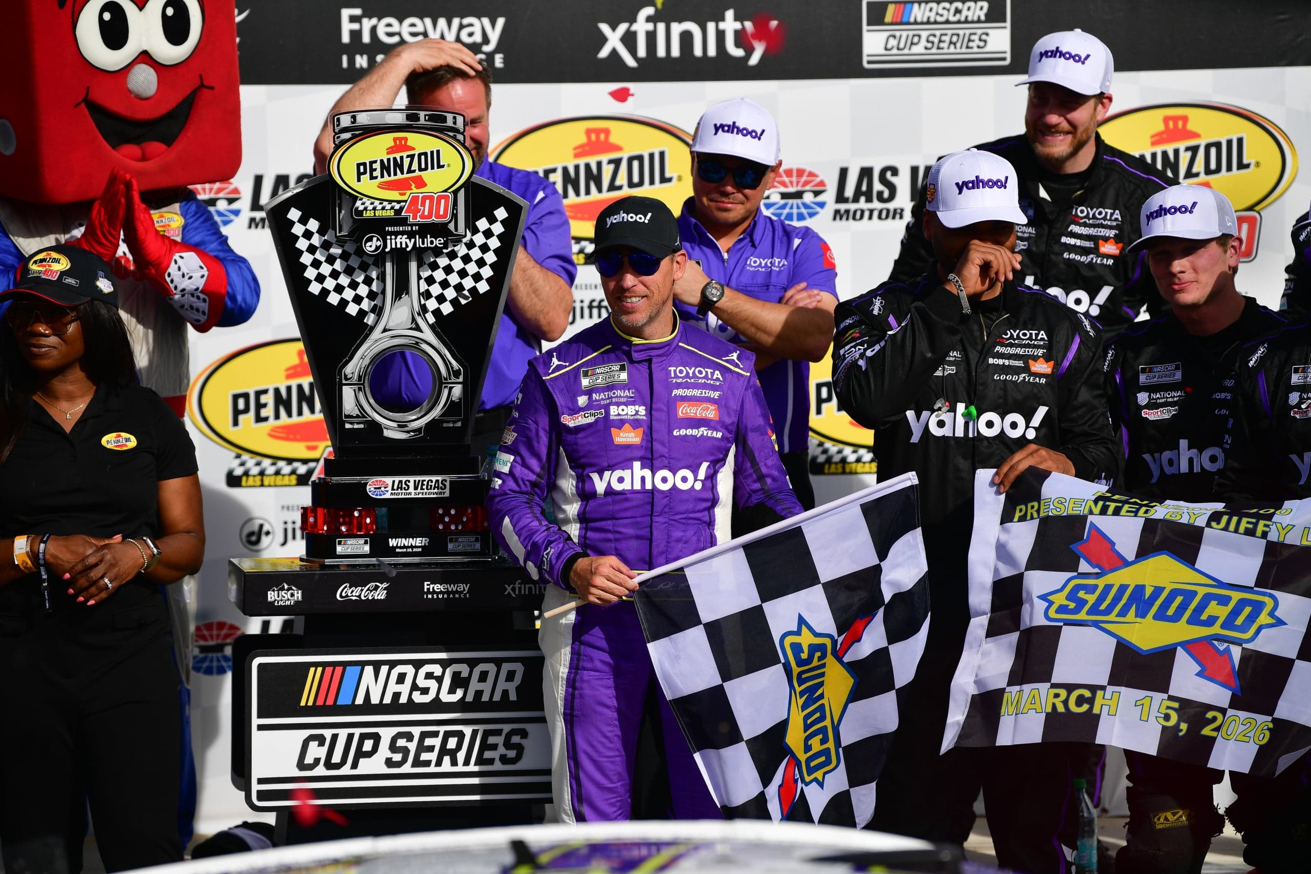 Hamlin Sweeps All-Star Series in Exciting Race Battle!