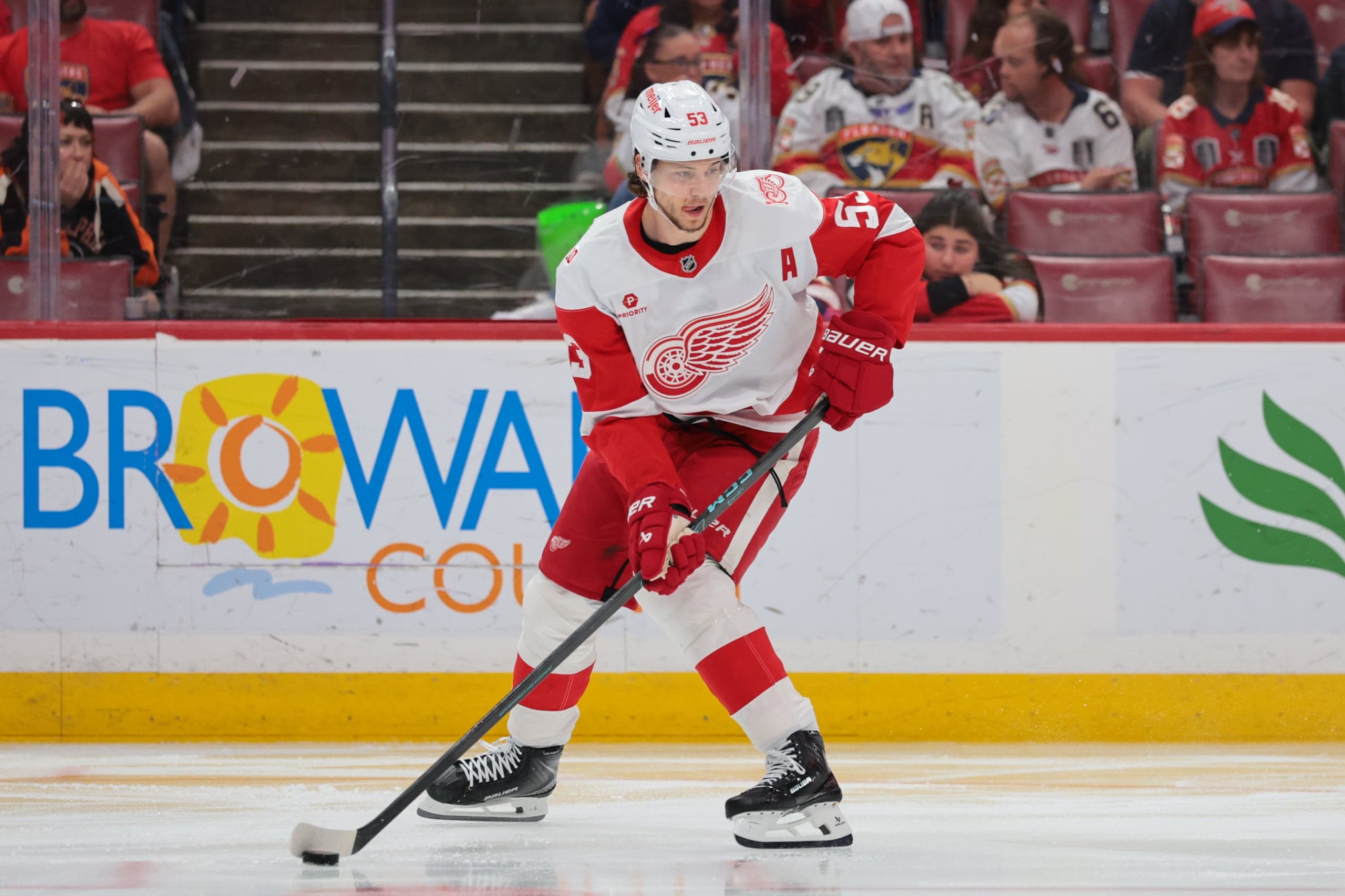 Detroit Red Wings Finish with Most Points Since 2016 Despite Late Collapse